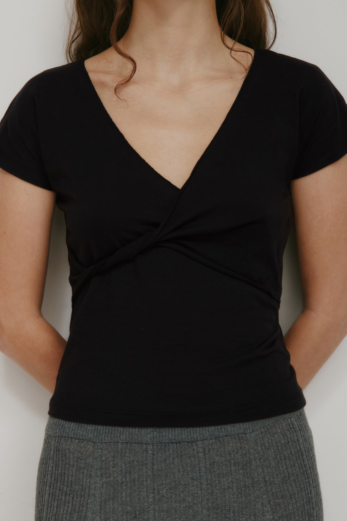 Women's Dalila Twist Top in Black