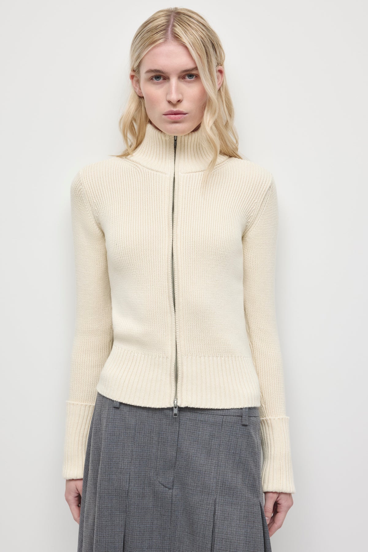 Model is 5’8” and is wearing a size XS.
