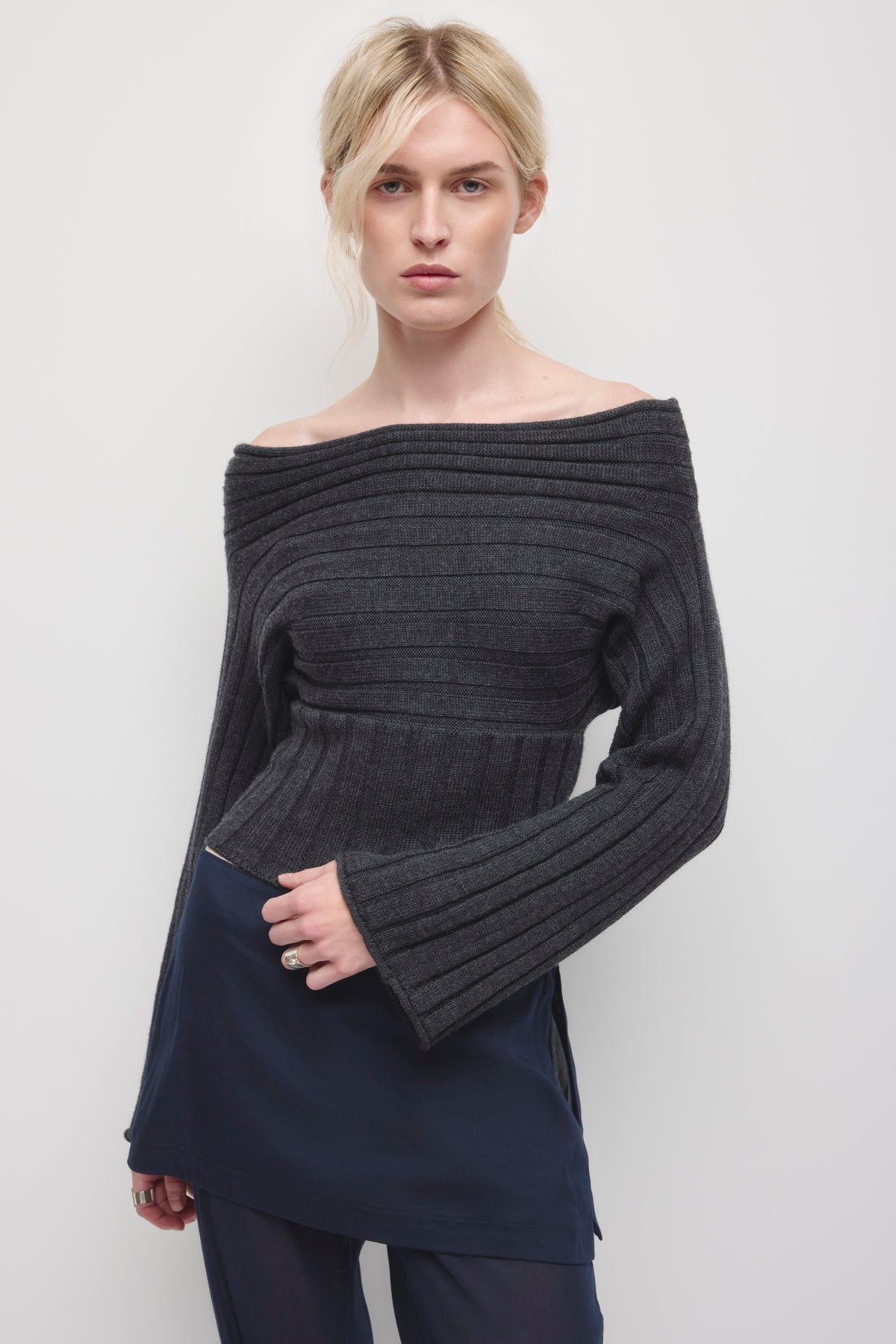 Model is 5'10" and wearing a size XS.