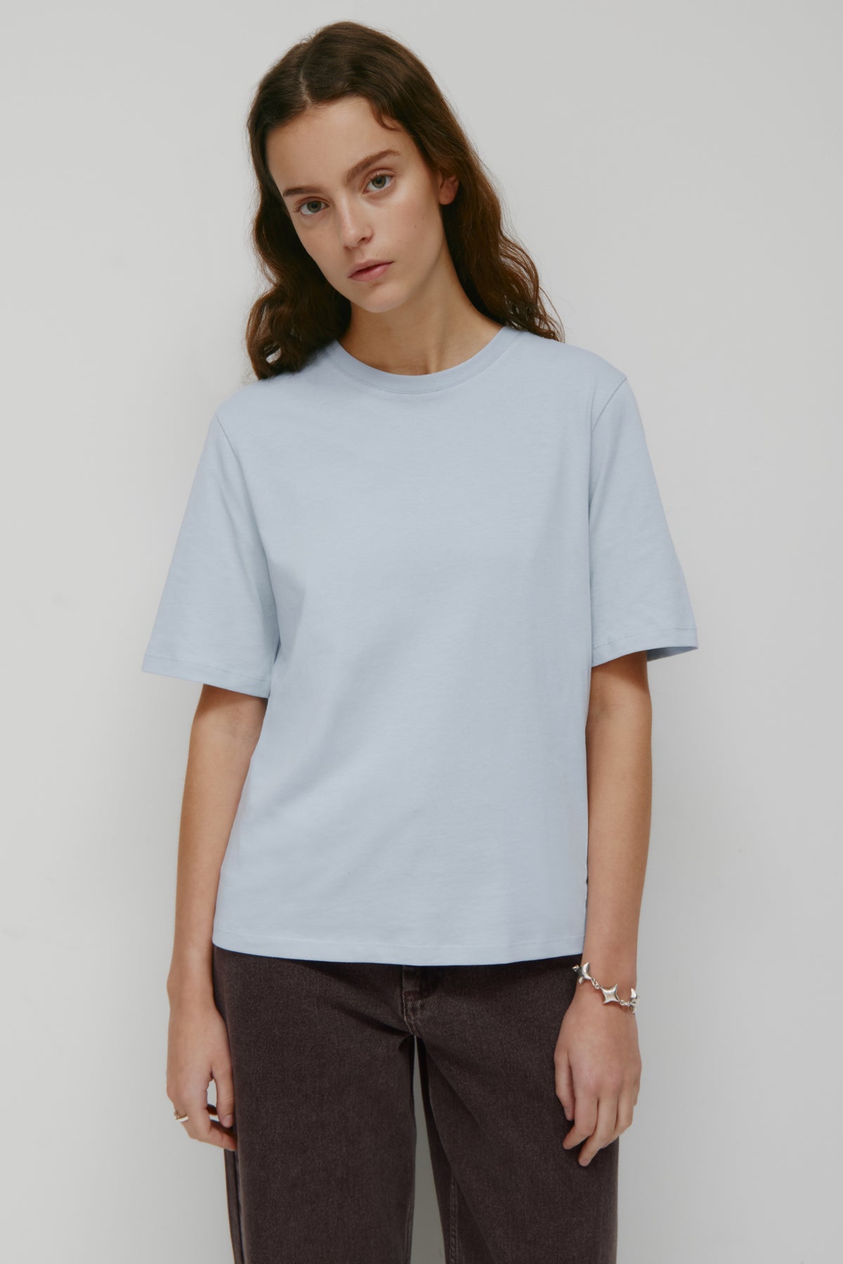T-shirt à col rond pour femmes en aura bleue