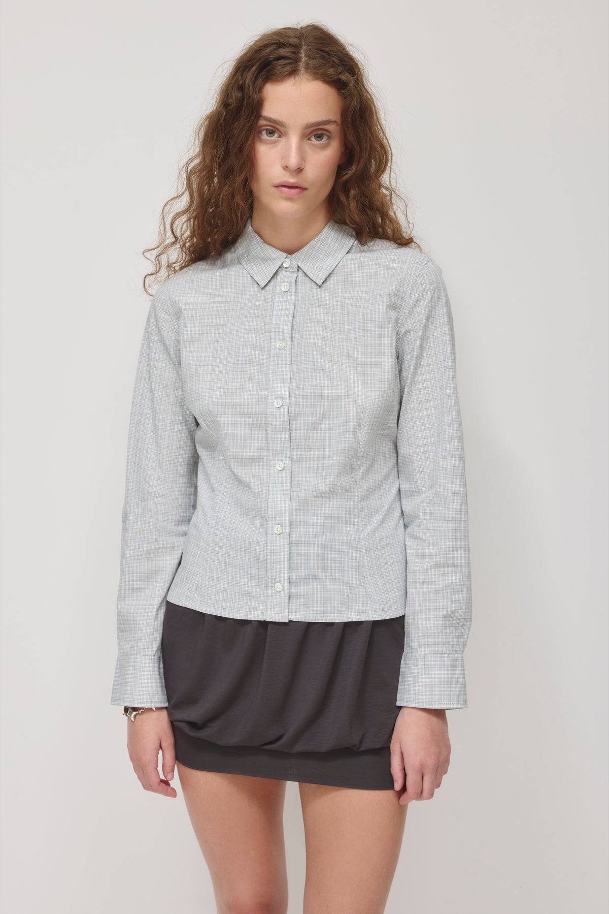 Model is 5’9” and is wearing a size XS.