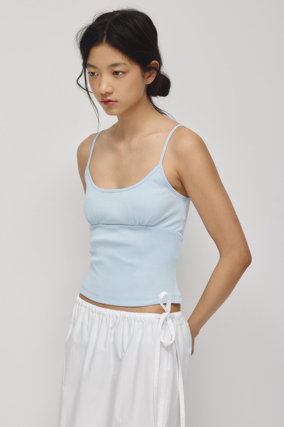 Camisole froncée pour femme en aura bleue