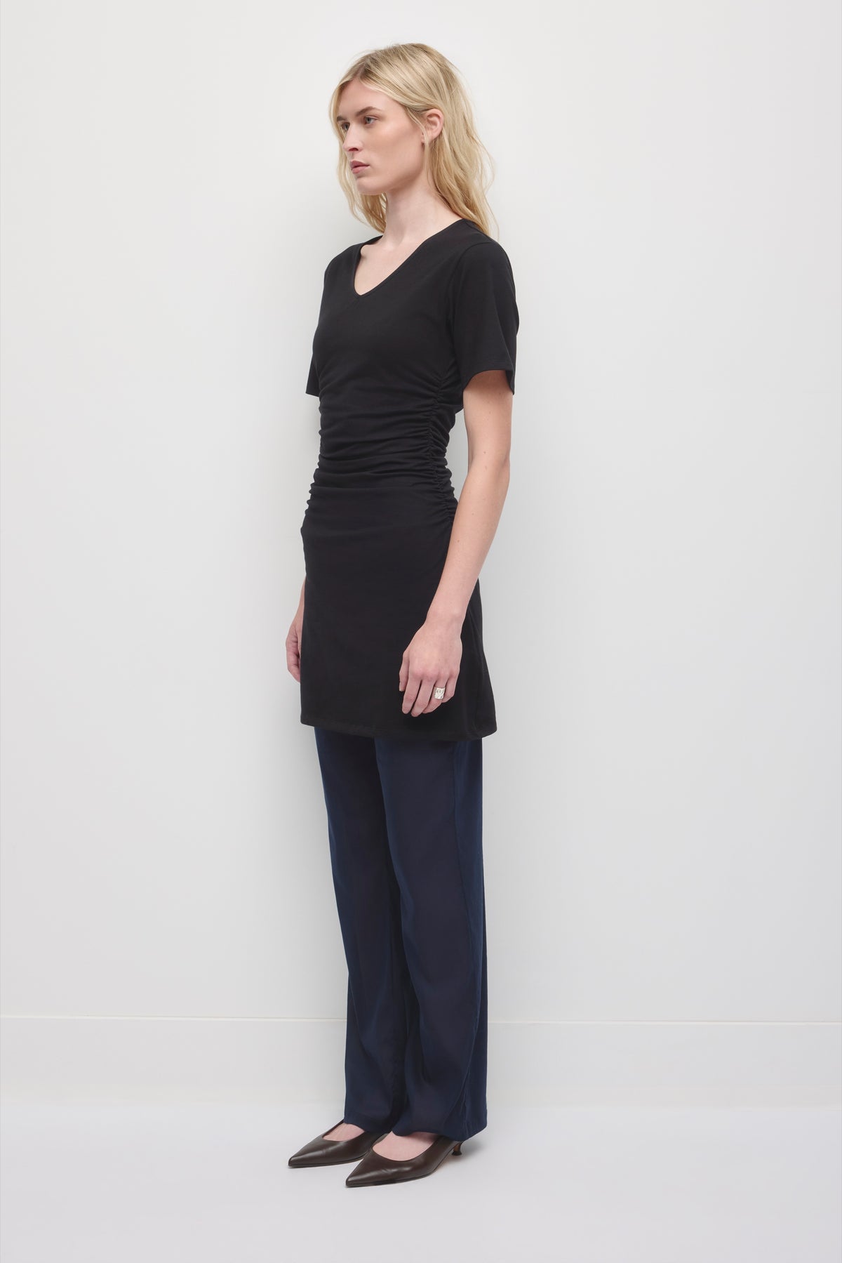 Women's Ghina V-Neck Dress in Black