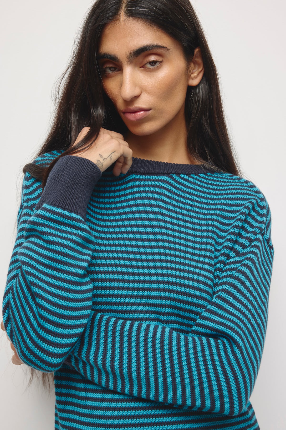 Women's Hamatah Sweater in Cerulean/Deep Ocean