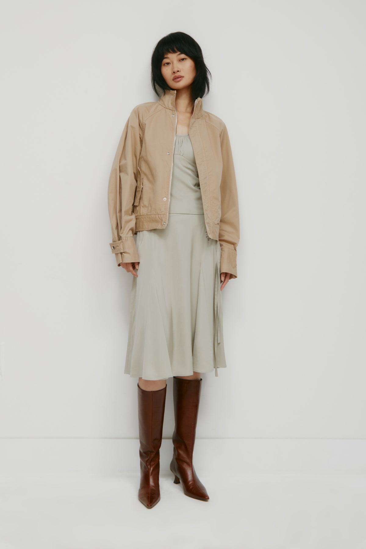 Model is 5’9” and is wearing a size 4.