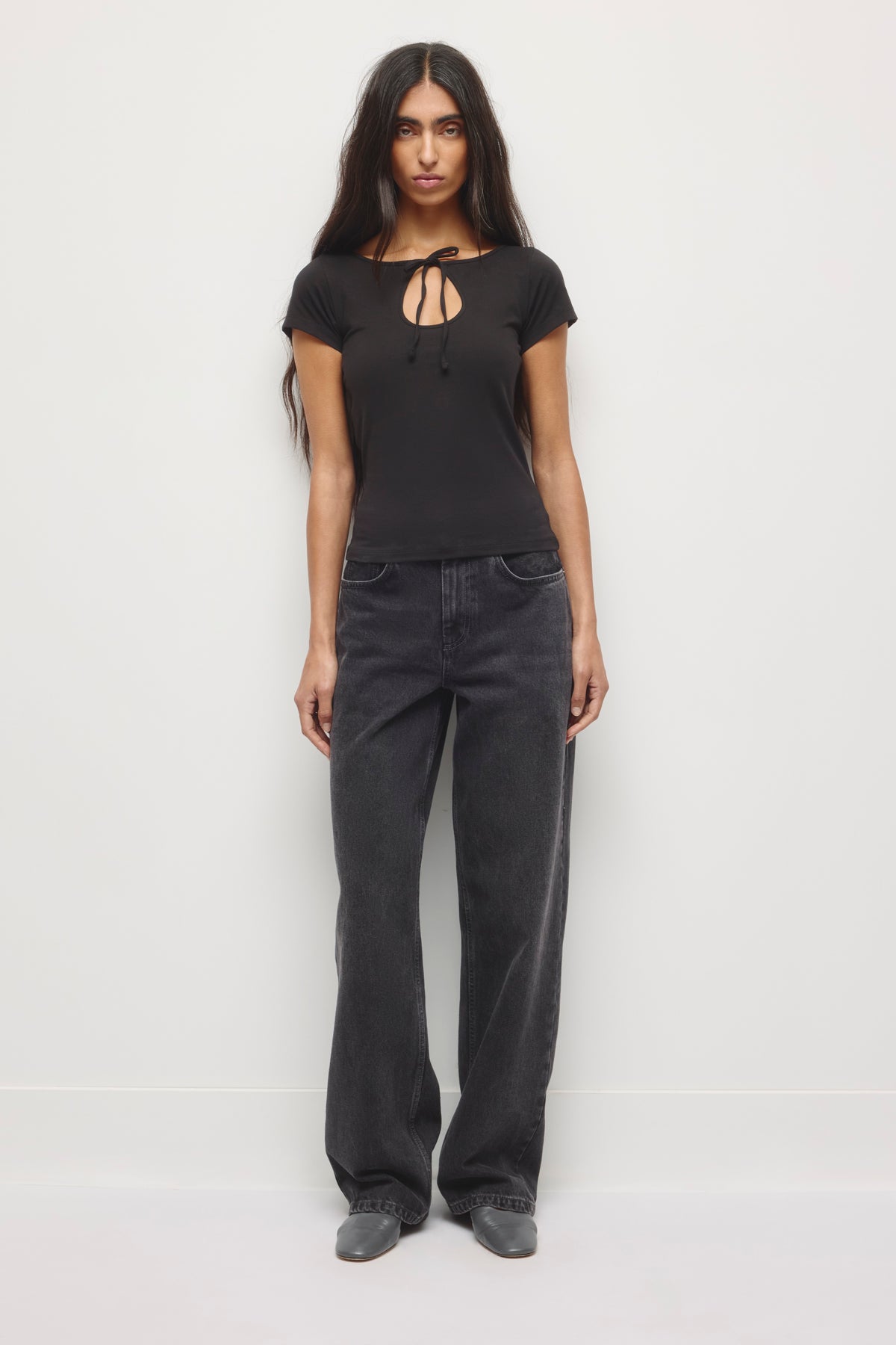 T-shirt Keyhole Layn pour Femme en noir
