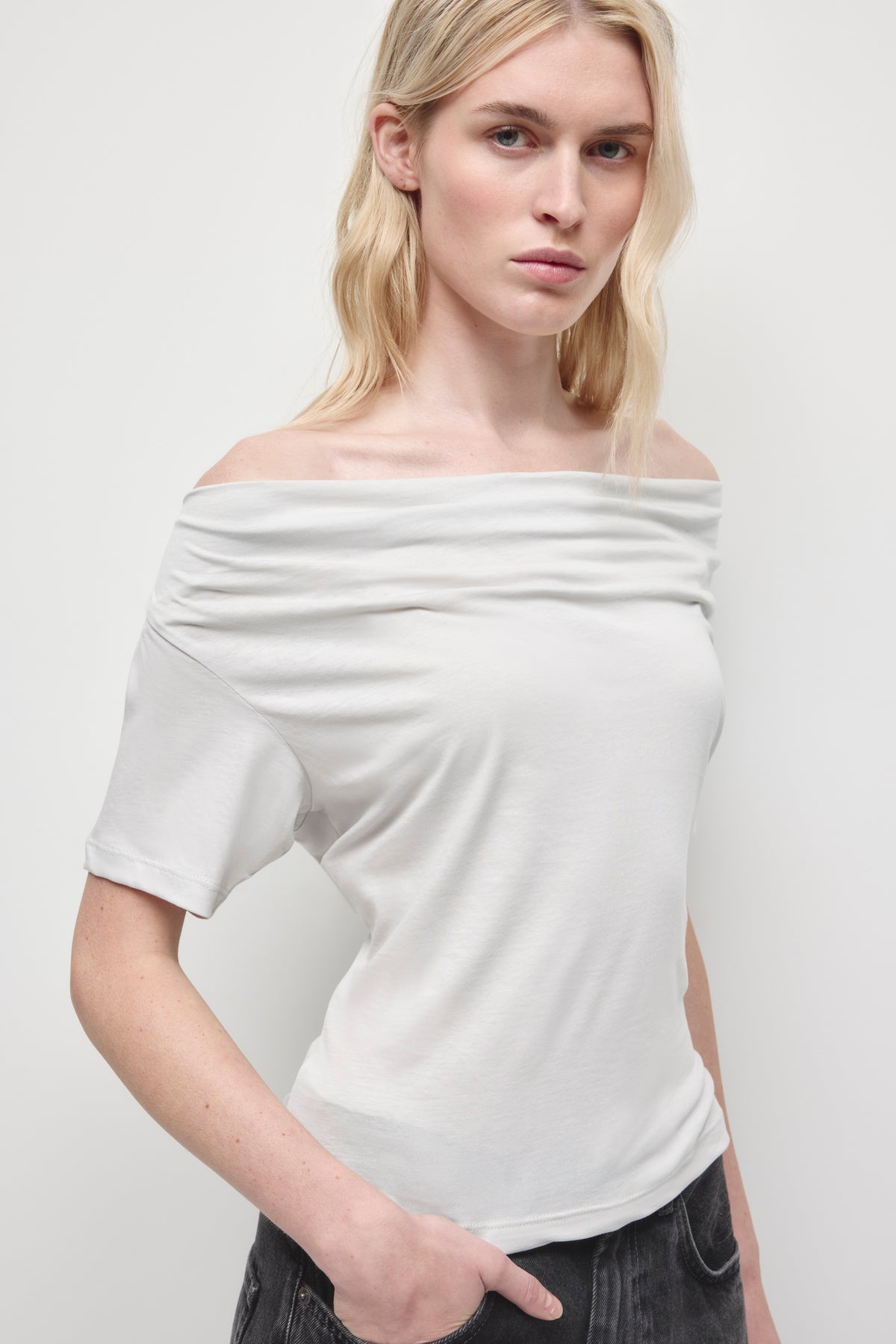 Women's Lina Cowl Neck Tee in Haze