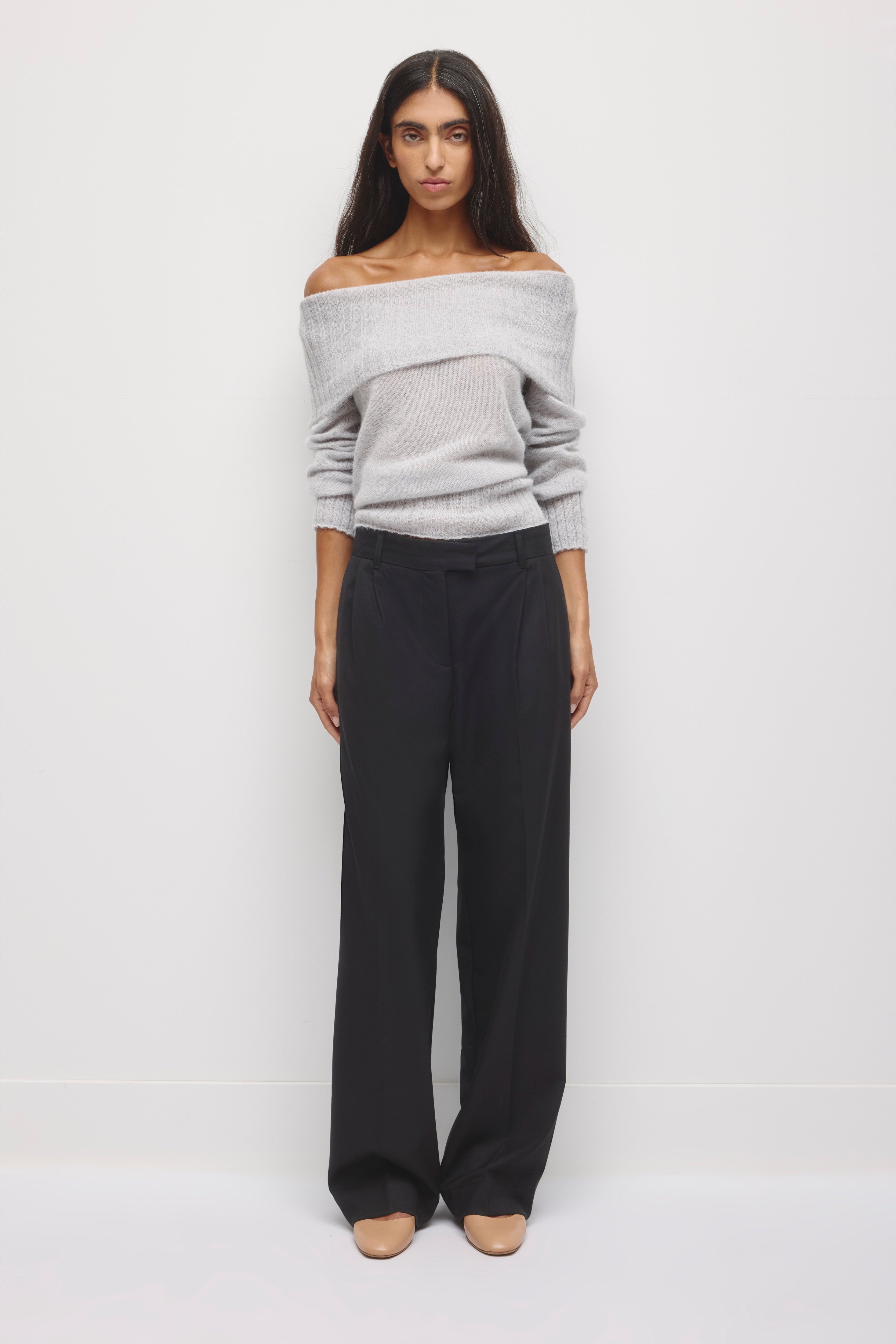 Pantalon plissé taille basse pour femme en noir