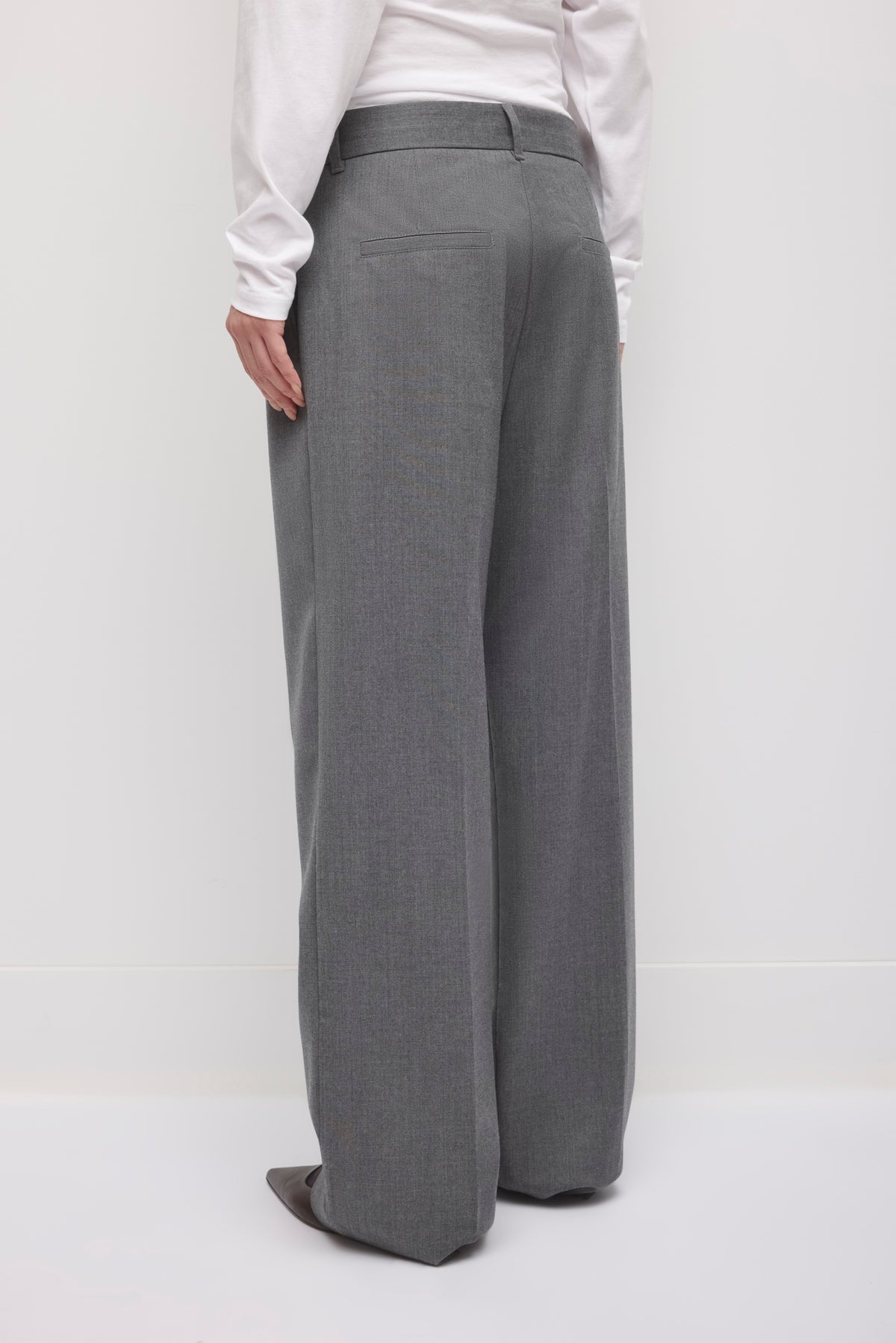 Pantalon plissé taille basse pour femme en mélange anthracite