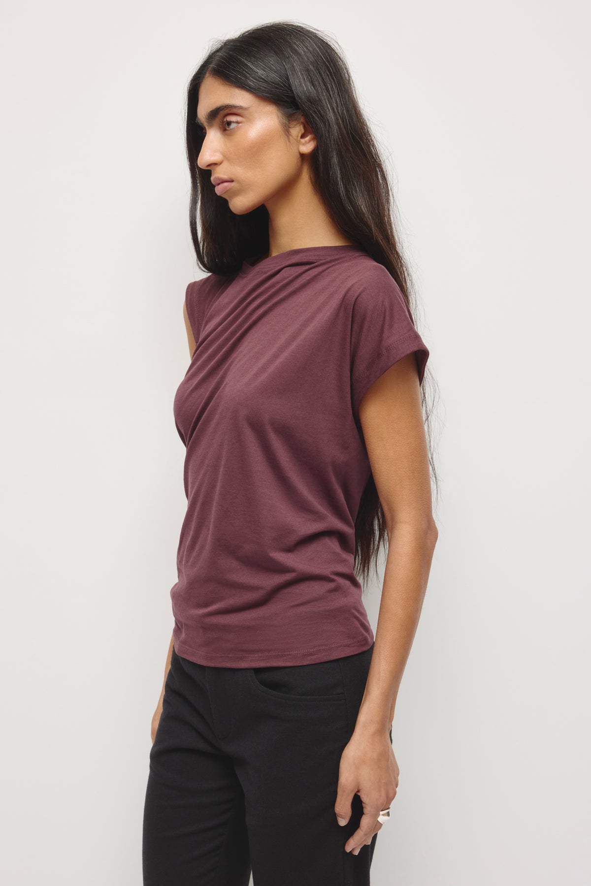 T-shirt Mina Twisted pour femme en prune chocolat