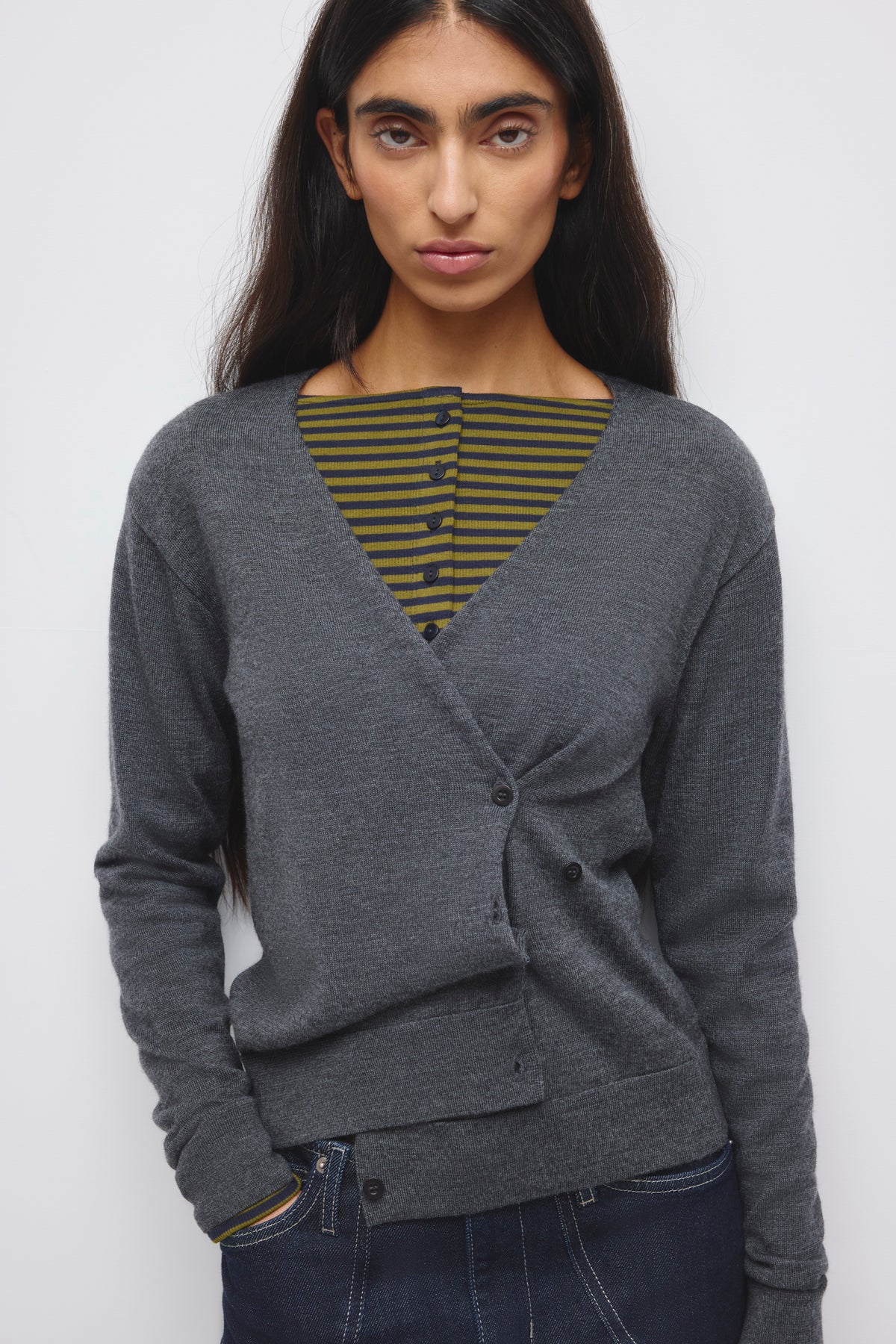 Women's Mona Merino Cardigan in Charcoal Melange
