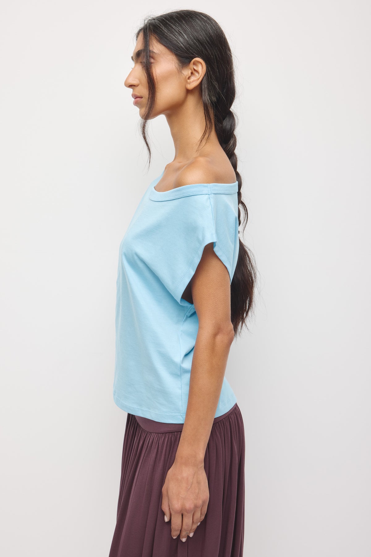 Tee-shirt à épaules dénudées pour femmes en azur