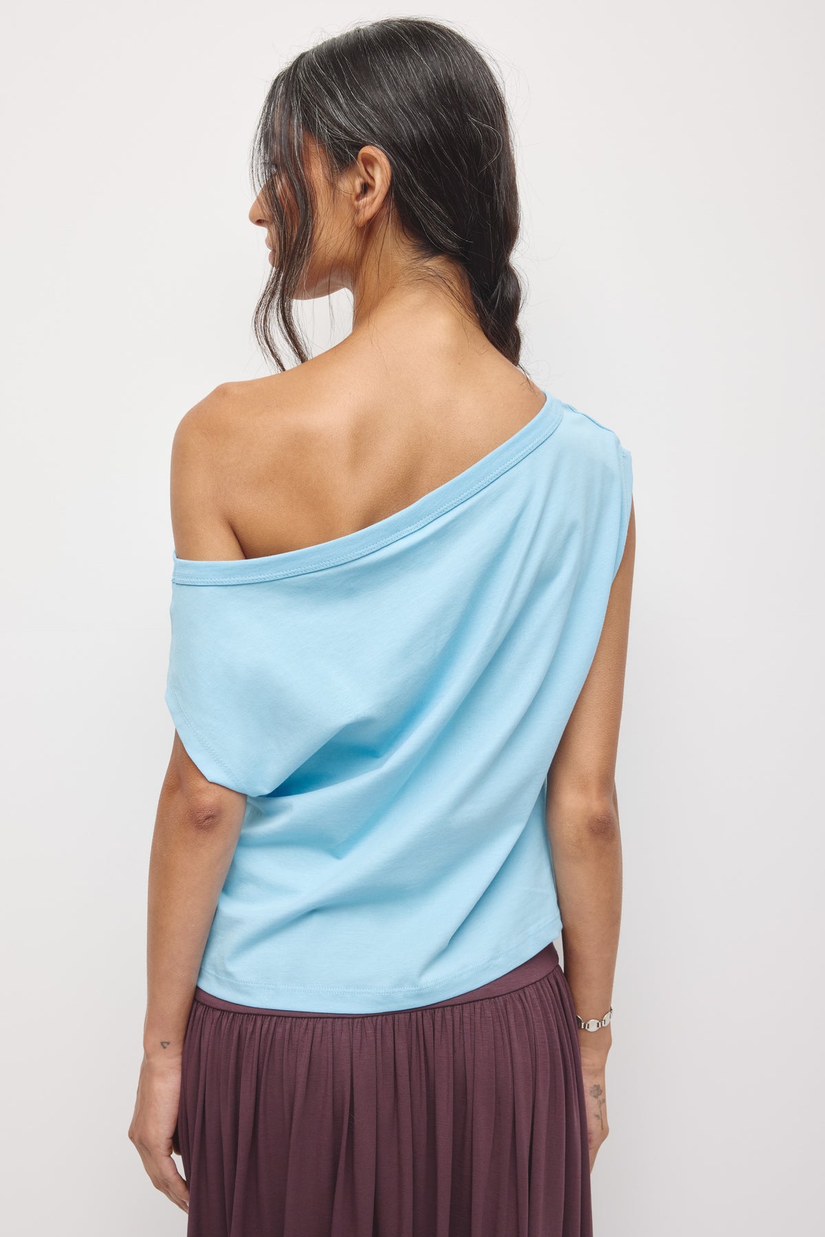 Tee-shirt à épaules dénudées pour femmes en azur