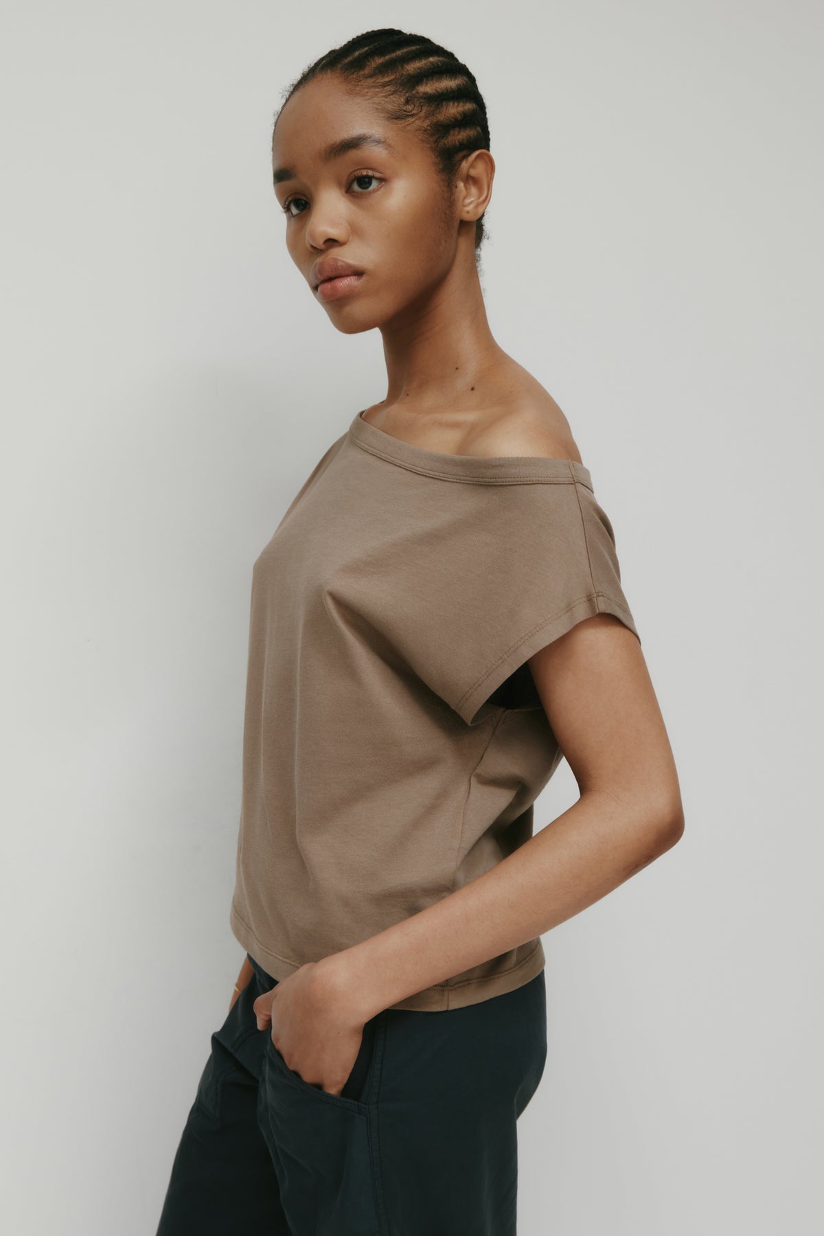 Women's Off Shoulder Tee in Taupe