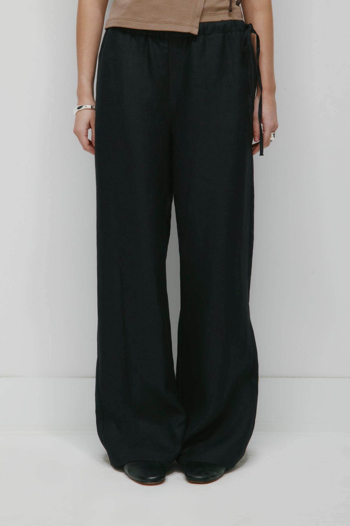 Pantalon à nouer en lin Persea pour femme en noir