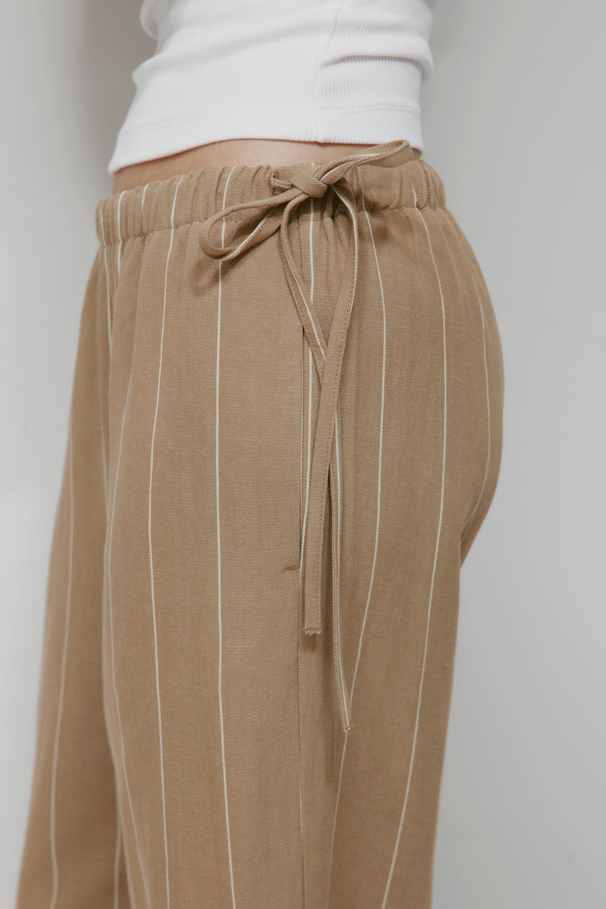 Pantalon à nouer en lin Persea pour femme en rayures safari
