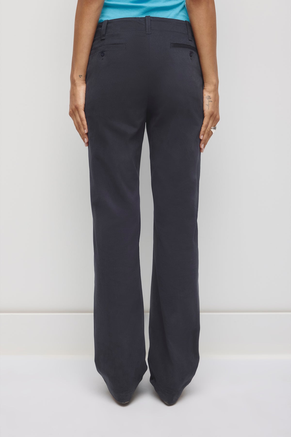 Women's Rafa Low Rise Twill Pant in Deep Ocean