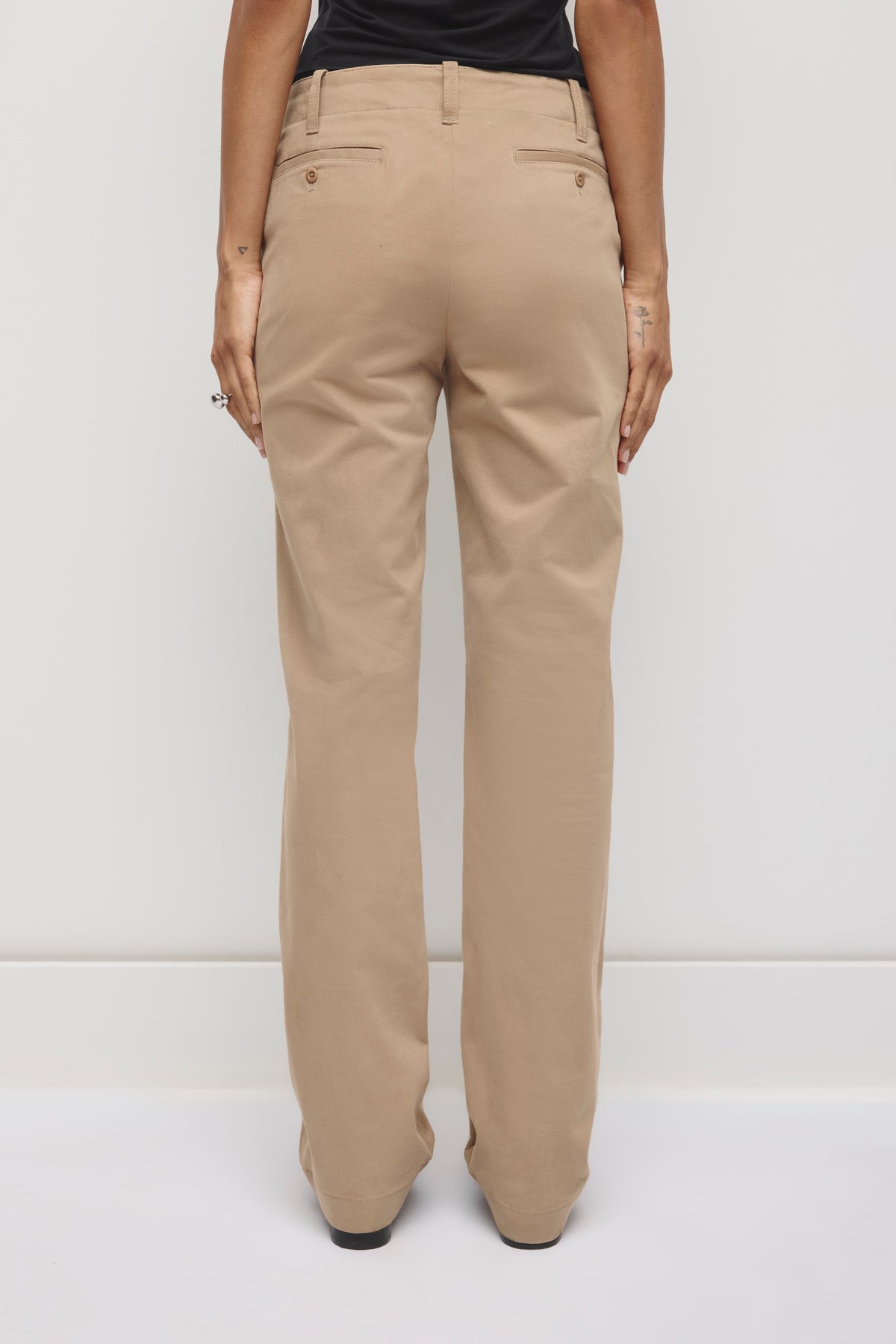 Women's Rafa Low Rise Twill Pant in Tan