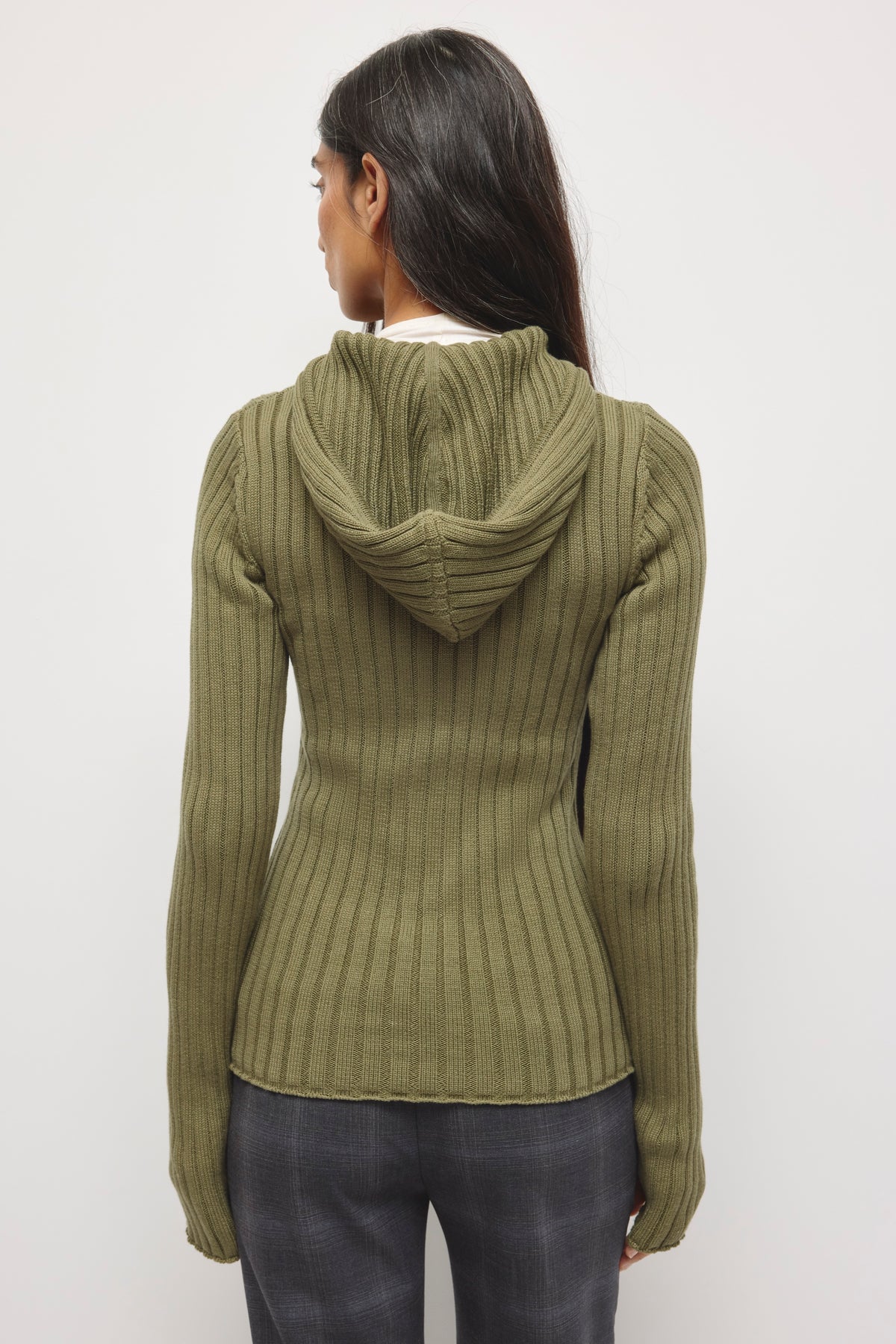 Pull à Capuche Zippé Côtelé Allongé Femme en olive Poussiéreux
