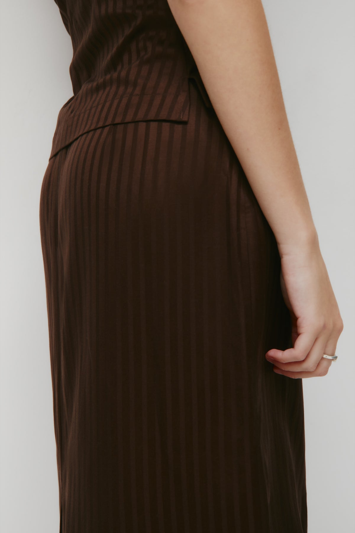 Jupe midi Sahra pour femme en espresso