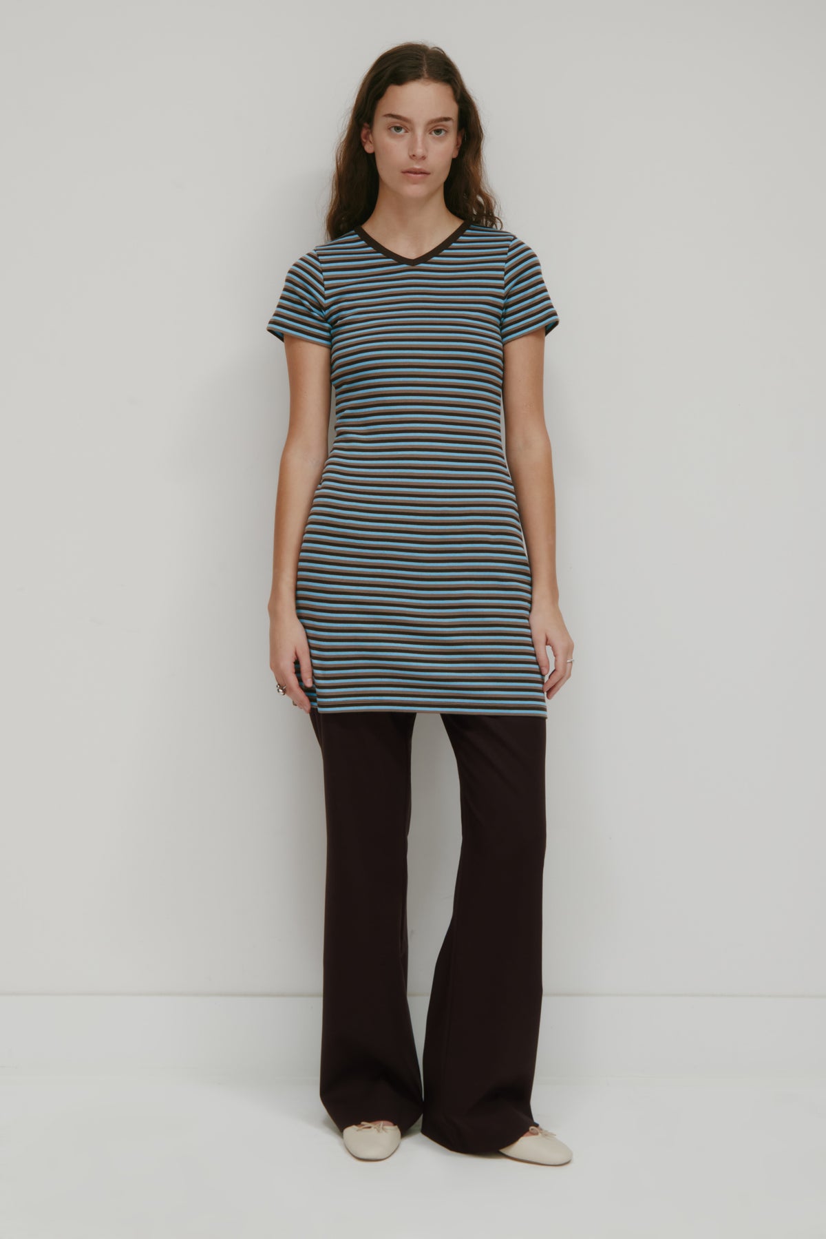 Model is 5’9” and is wearing a size S.