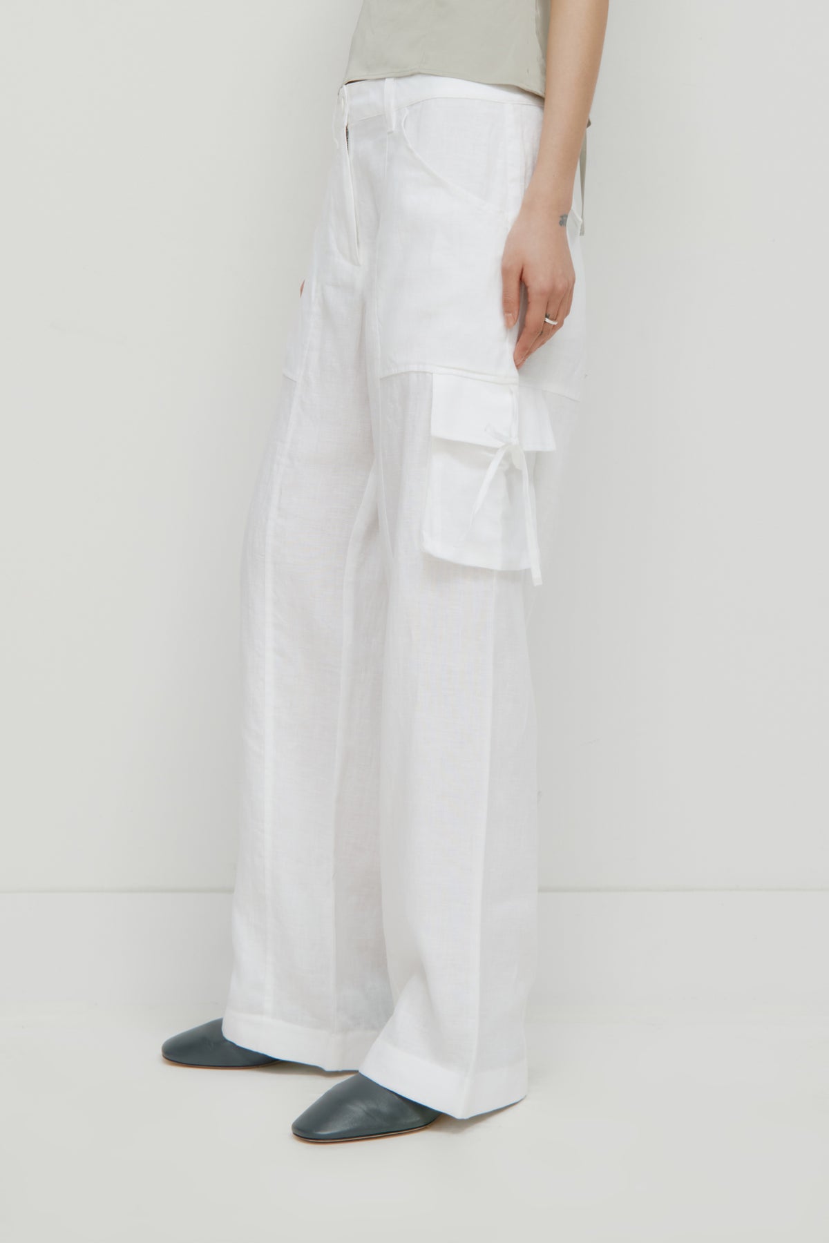 Pantalon à nouer en lin Sila pour femme en blanc