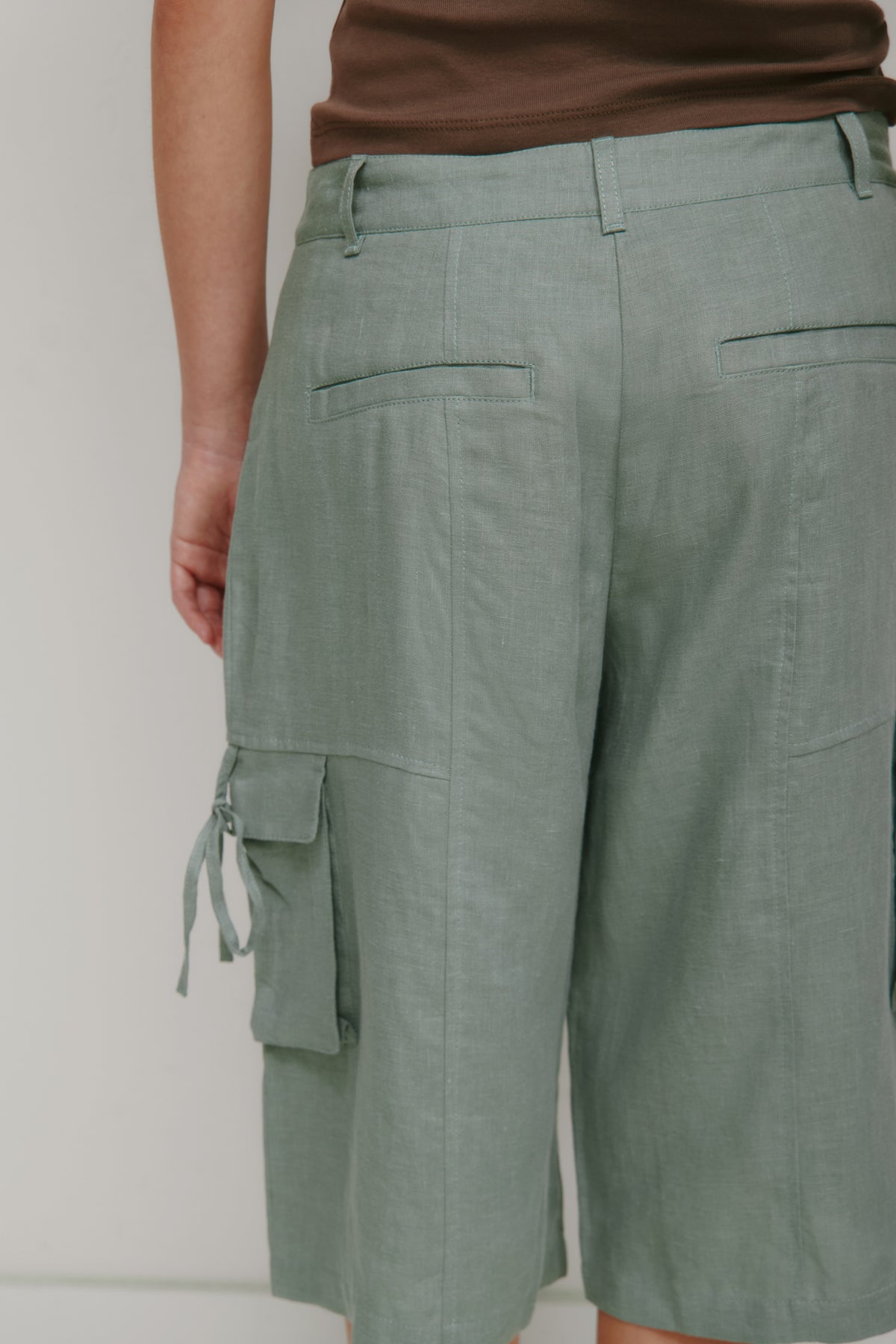Short à nouer en lin Sila pour femme en ombre