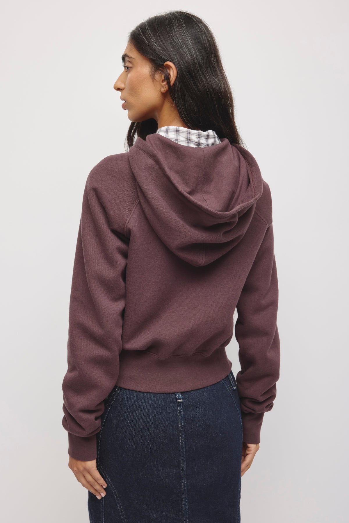 Chandail à capuchon zippé Snug pour femme en raisin sec