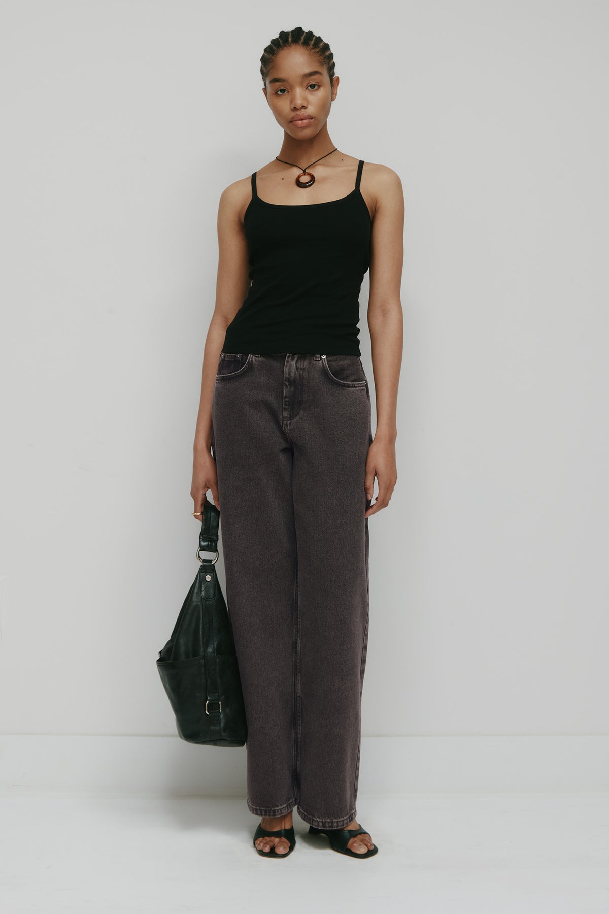 Model is 5’8” and is wearing a size 26.