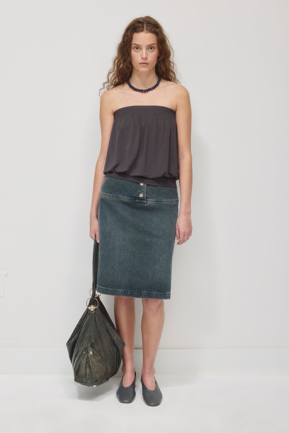 Women's Yazi Balloon Top in Charcoal