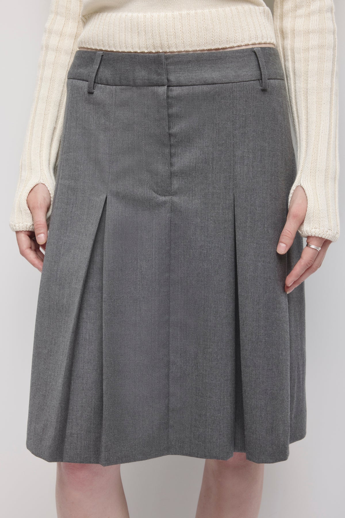 Women's Zaman Pleated Skirt in Charcoal Mix