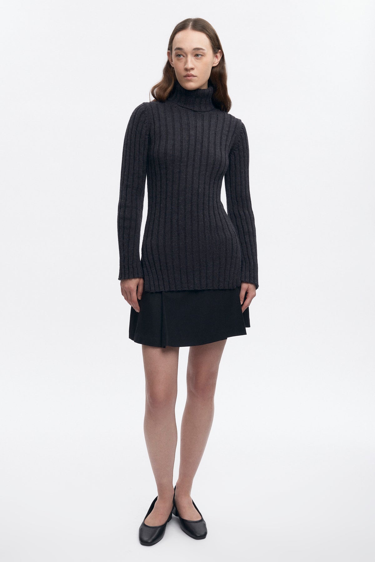Women's 90's Turtleneck in Dark Charcoal