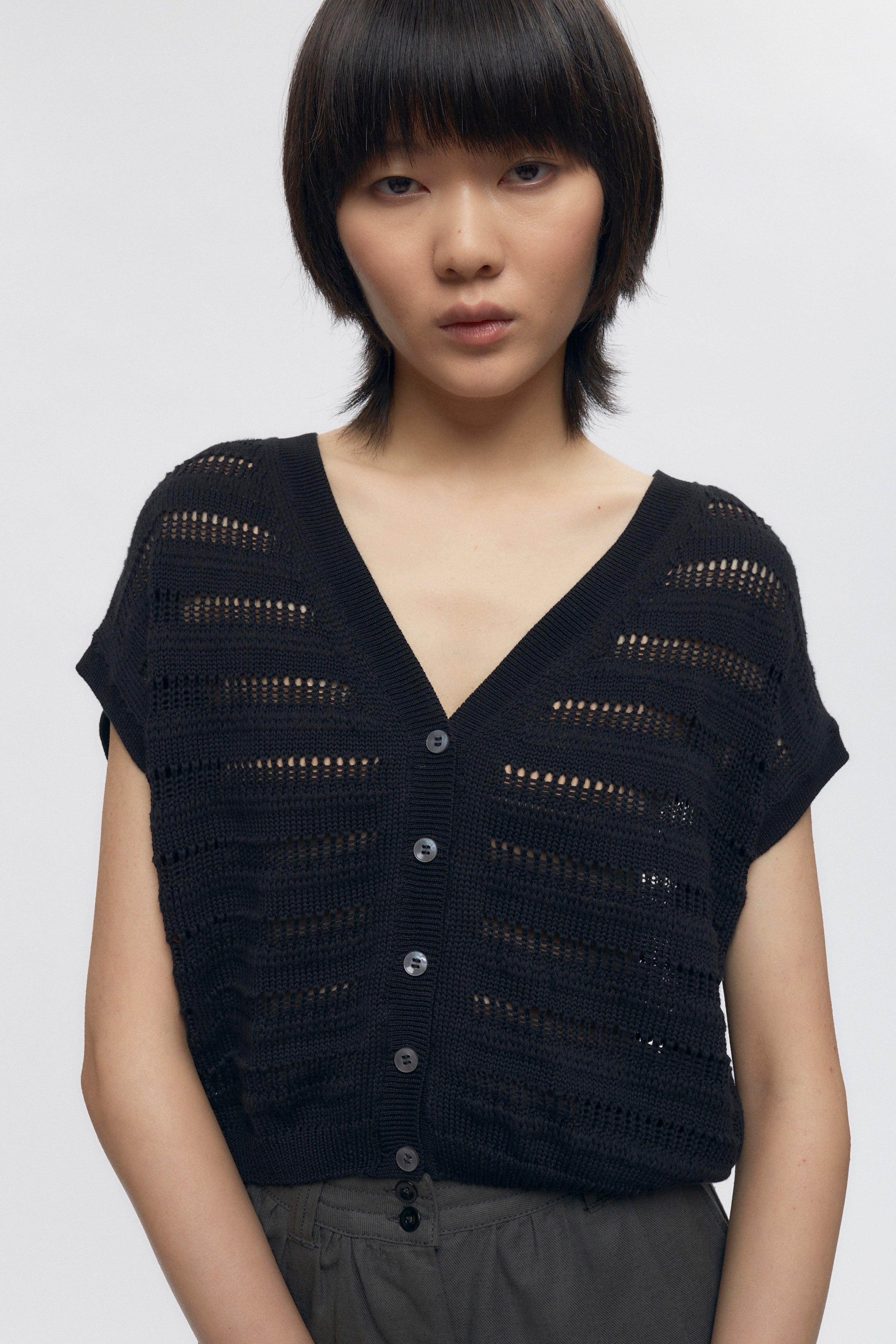 Gilet en tricot Acacia pour femme en noir