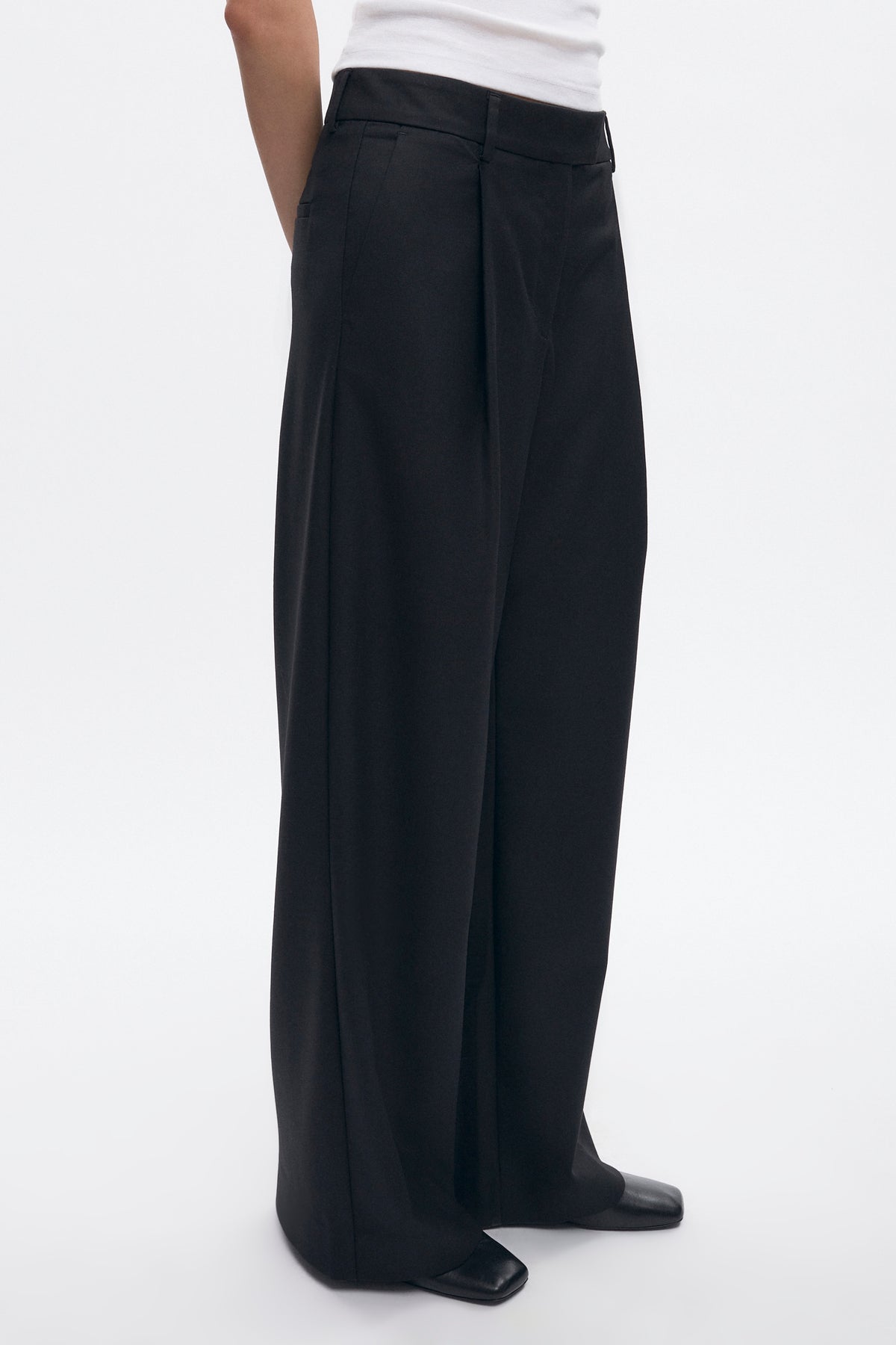 Pantalon en laine Amun pour femme en noir