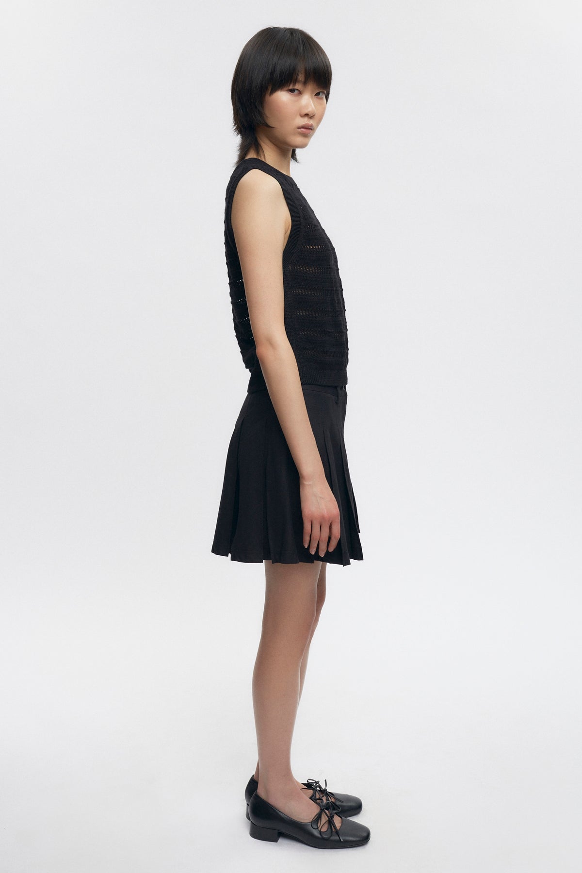 Women's Dendera Twill Pleated Mini in Black