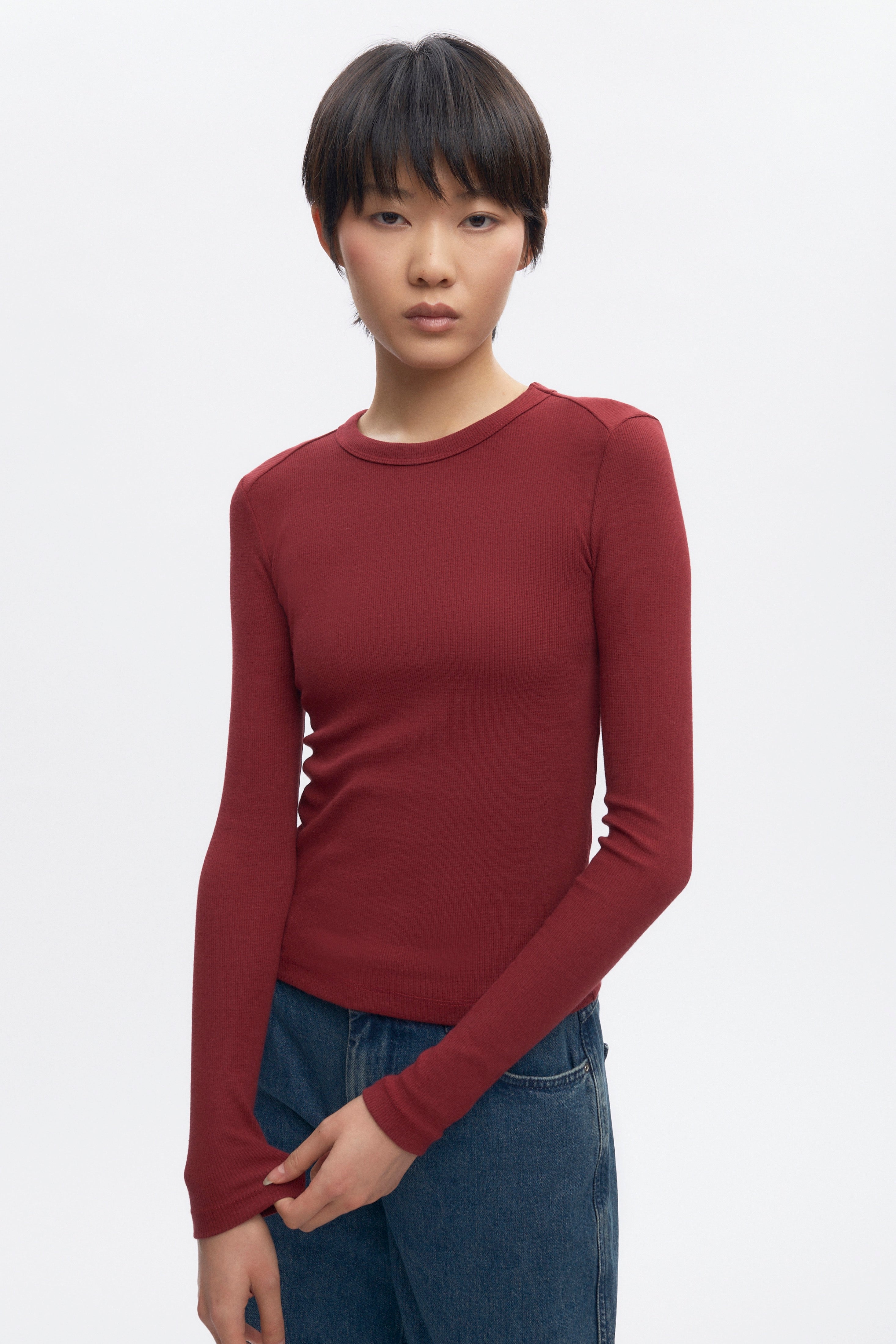 Women's Fitted Rib Longsleeve in Cabernet