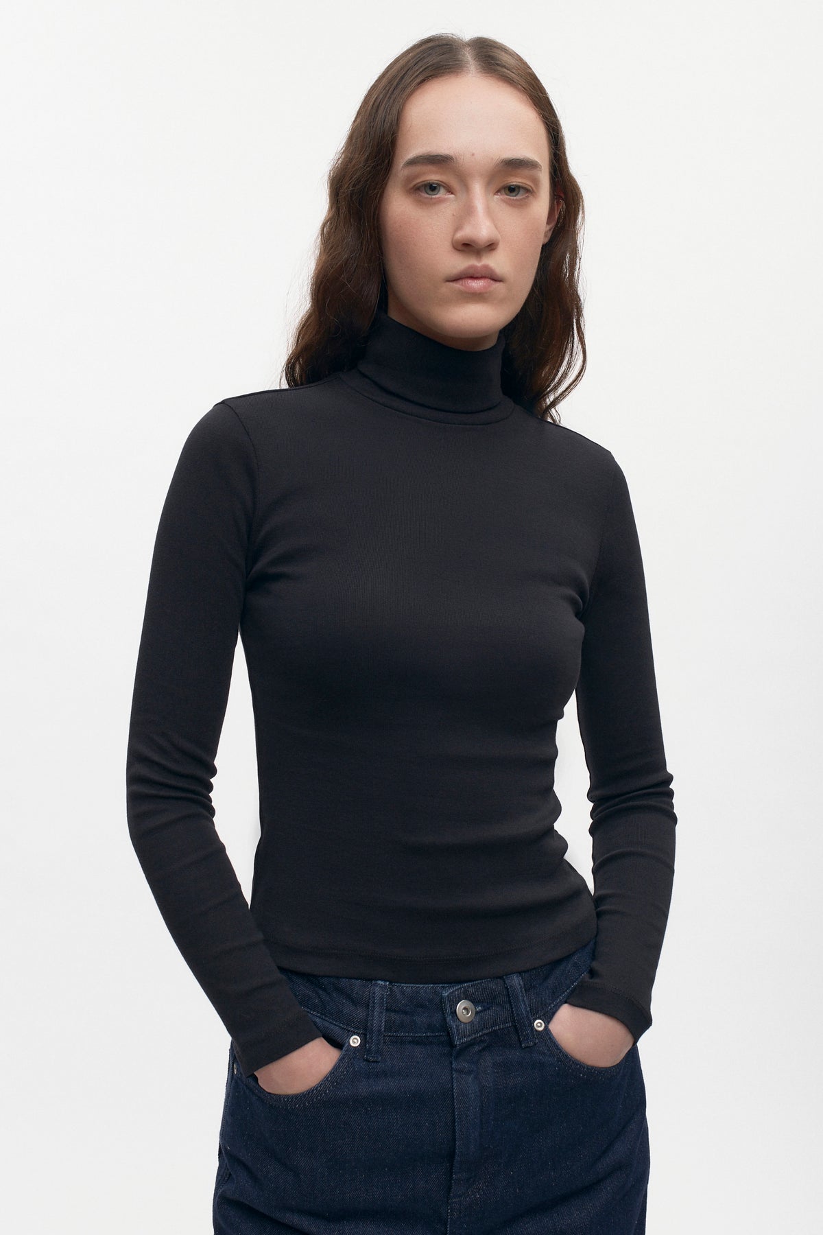 Women's Fitted Turtleneck in Black