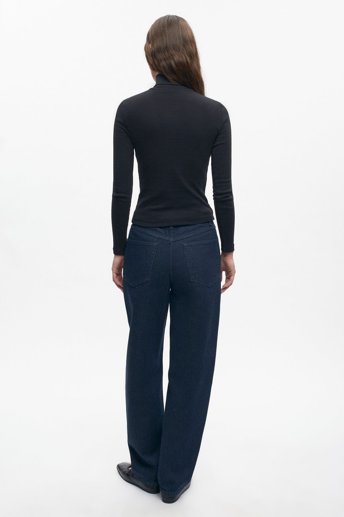 Women's Fitted Turtleneck in Black