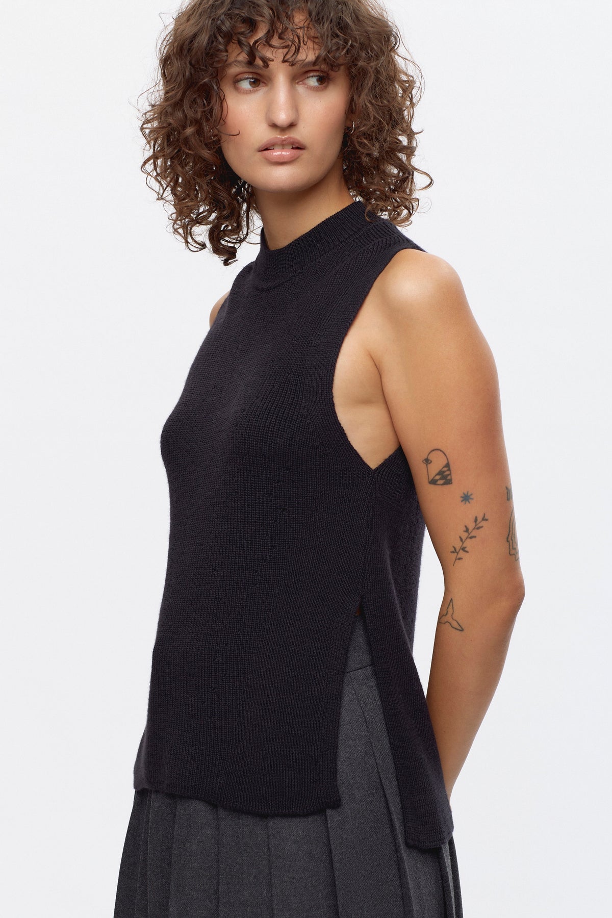 Women's Maadi Vest in Black