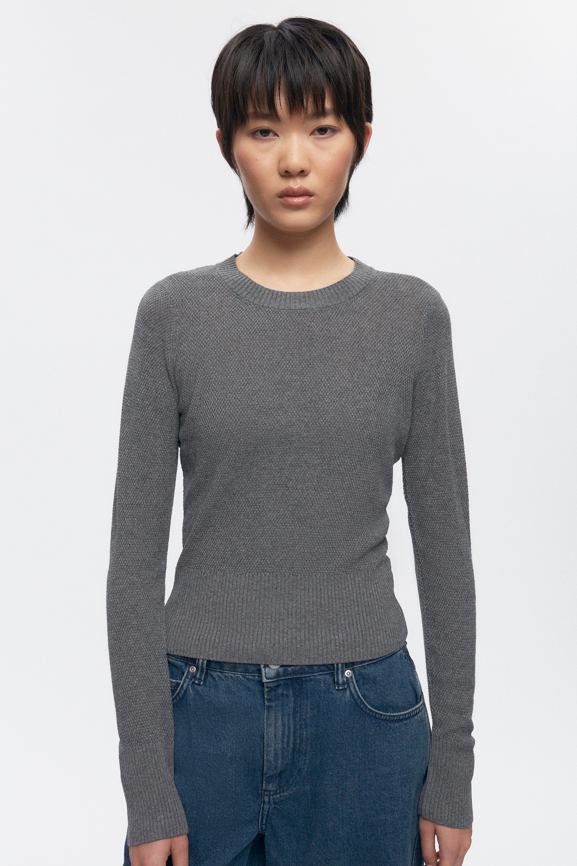 T-shirt à manches longues en maille côtelée pour femmes en charcoal