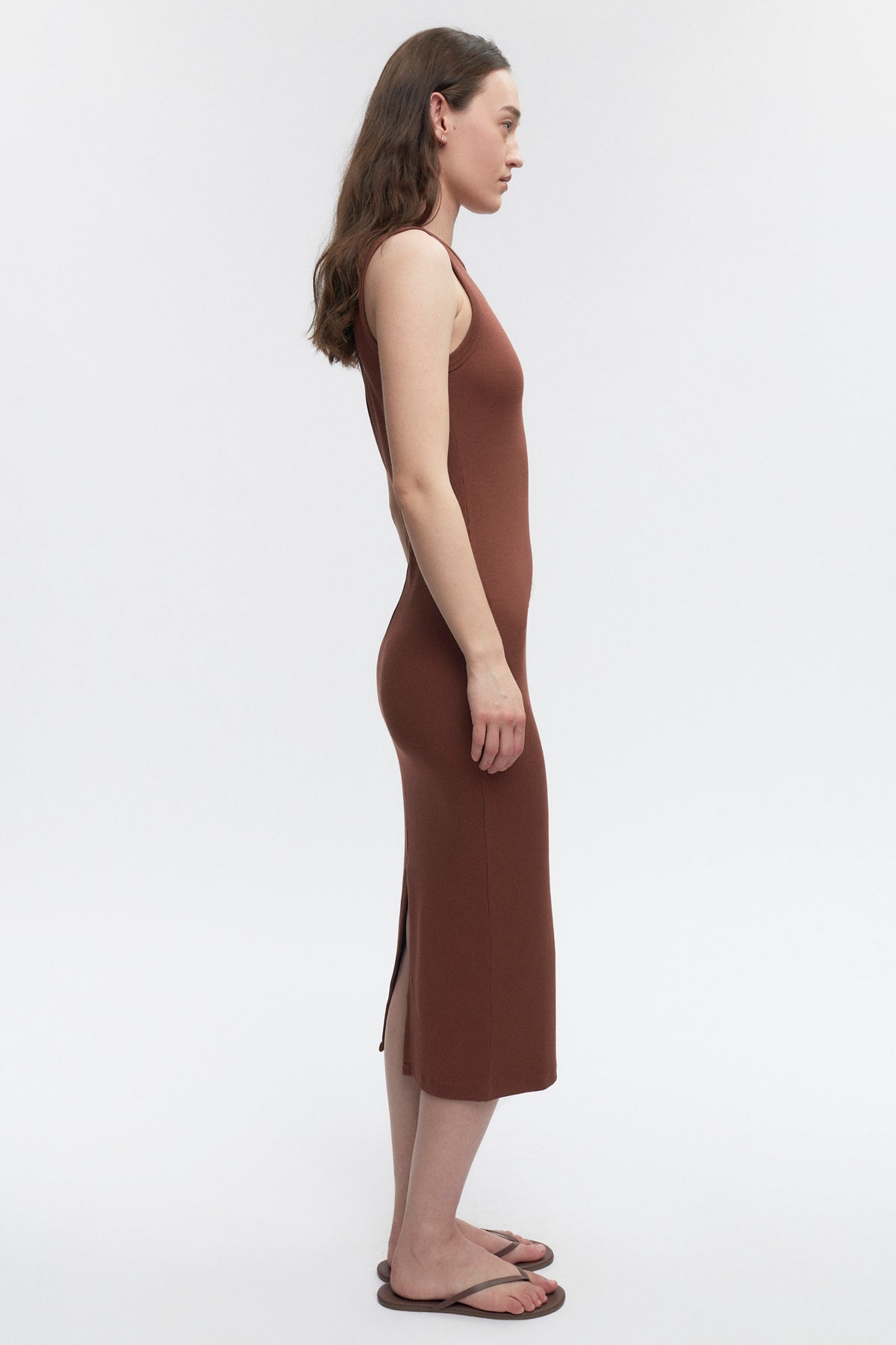 Robe midi à bretelles pour femmes en cappuccino