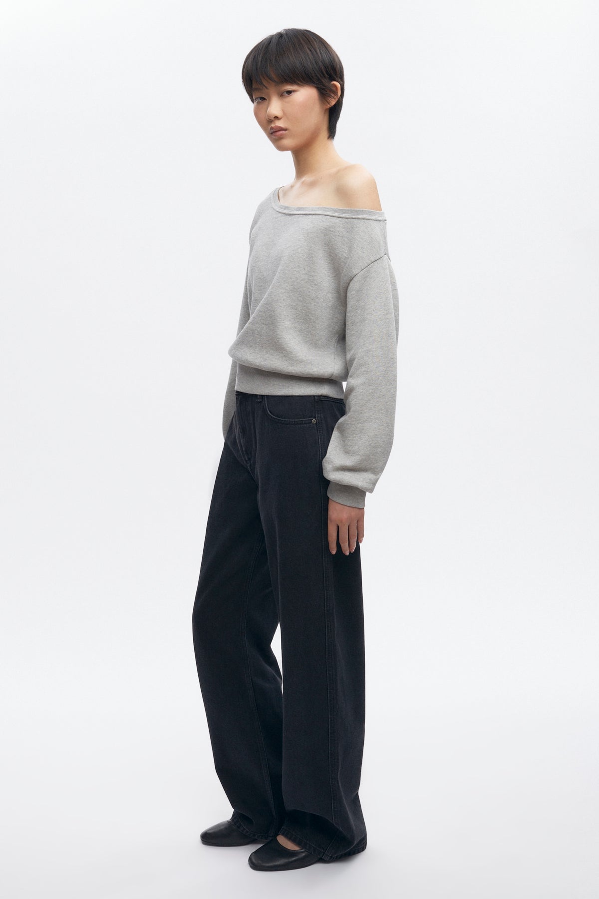 Women's Off Shoulder Sweatshirt in Heather Grey