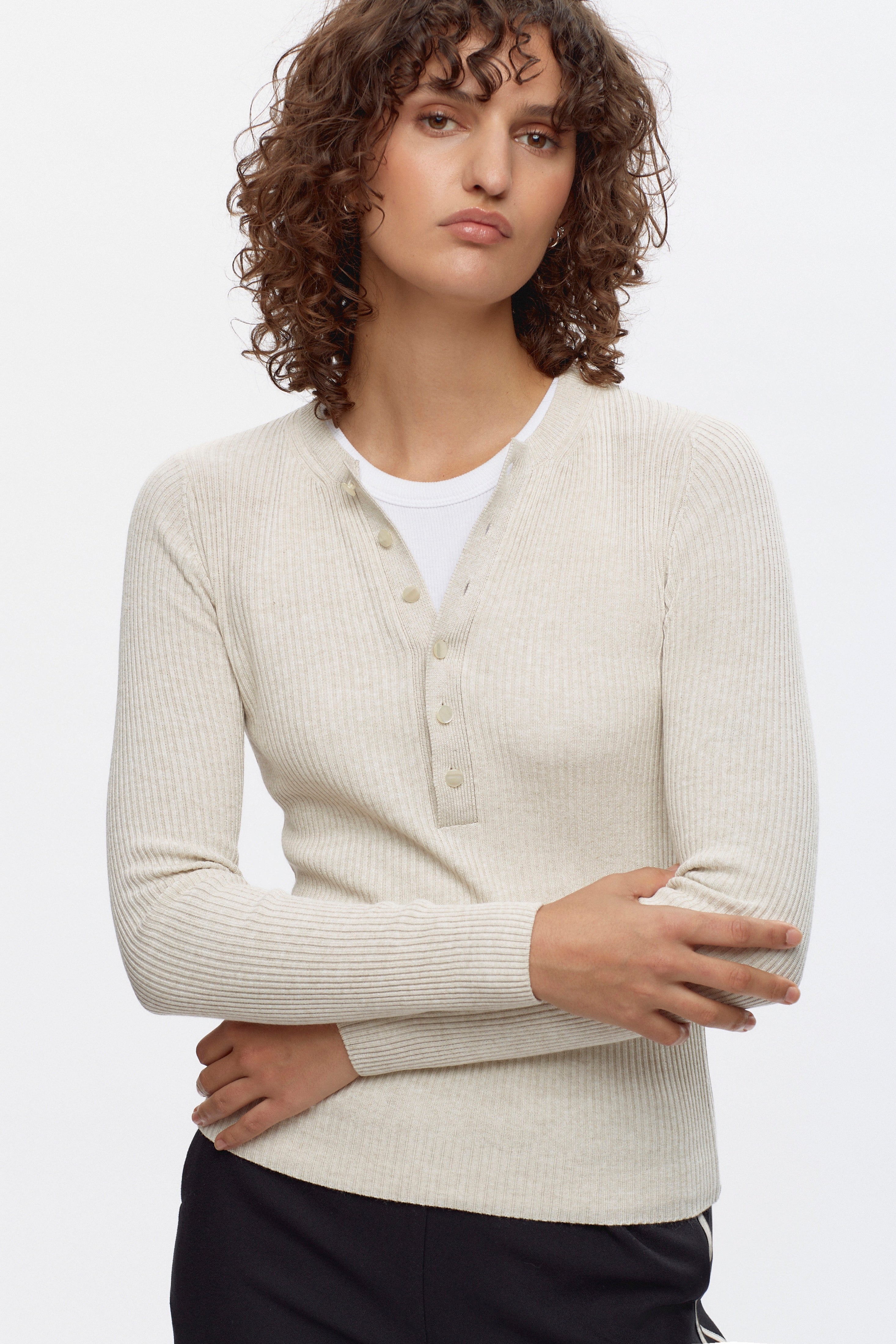 Henley côtelé pour femmes en naturel