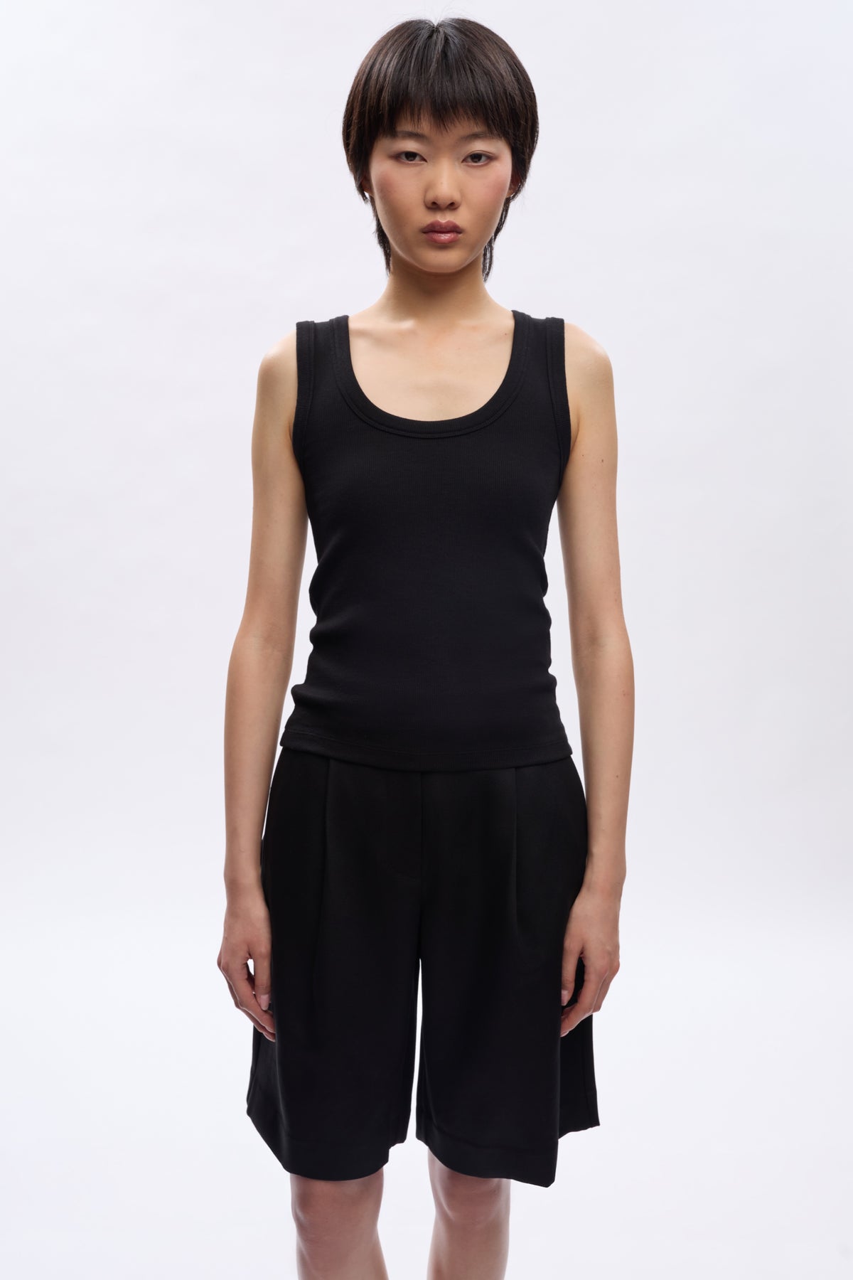 Women's Set Tank in Black