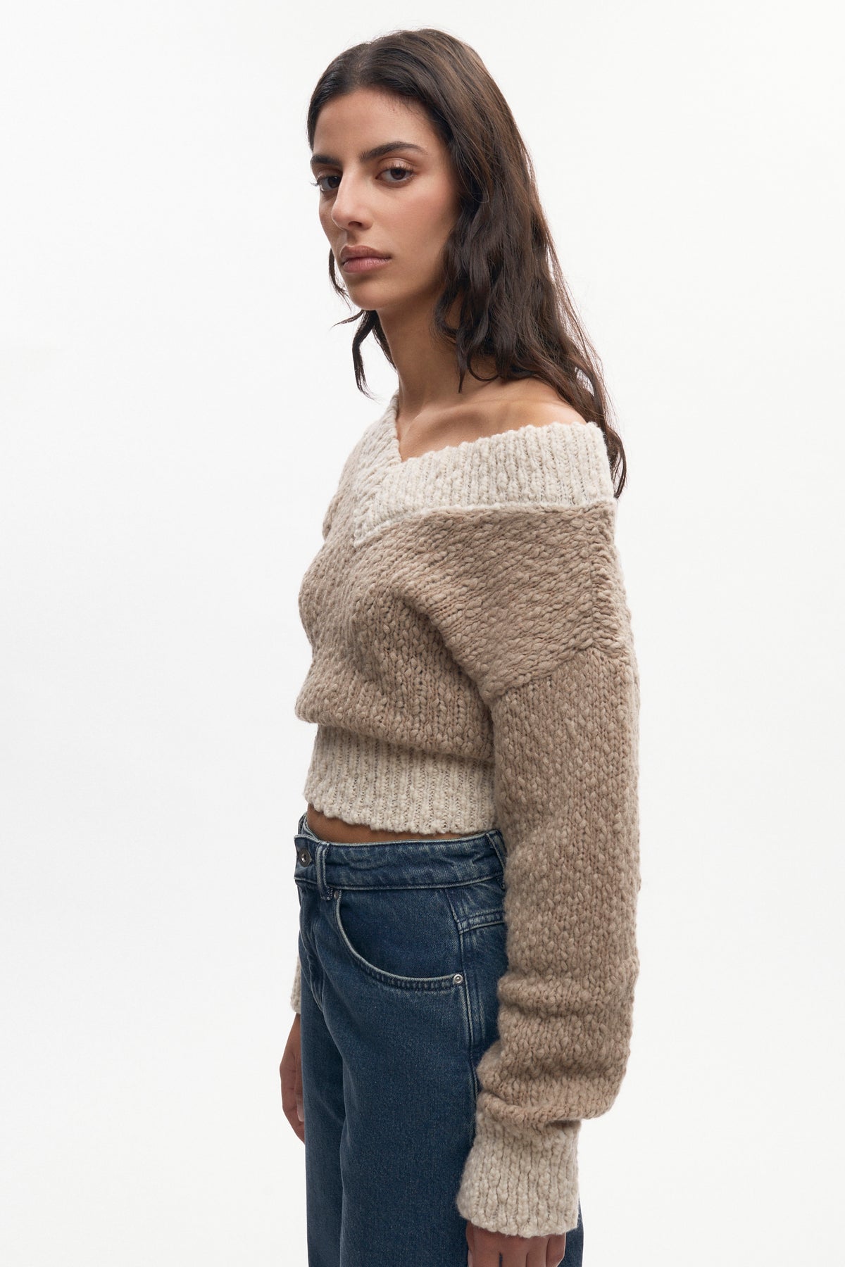 Women's Sia V-neck Sweater in Dove/Marshmallow