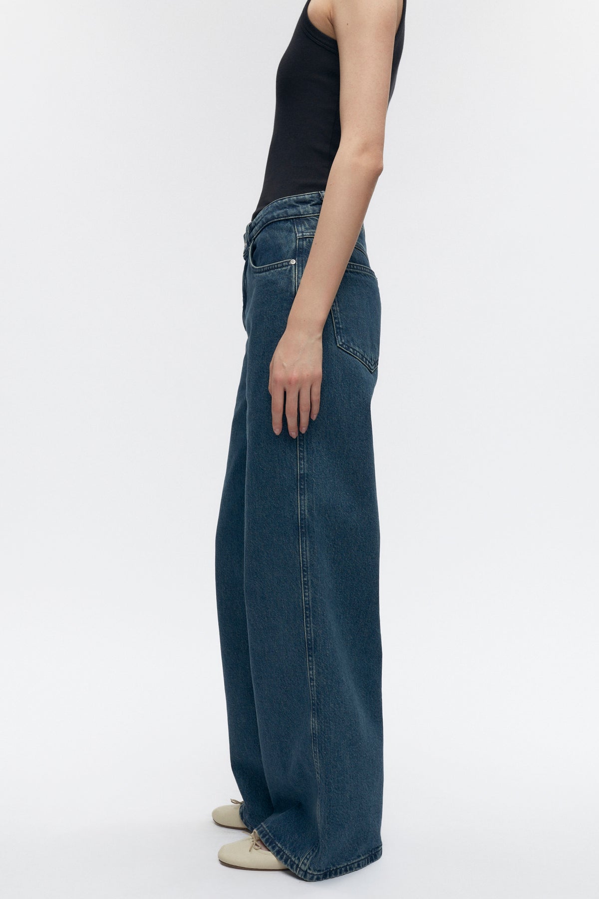 Women's Sinai Denim in Mid Wash