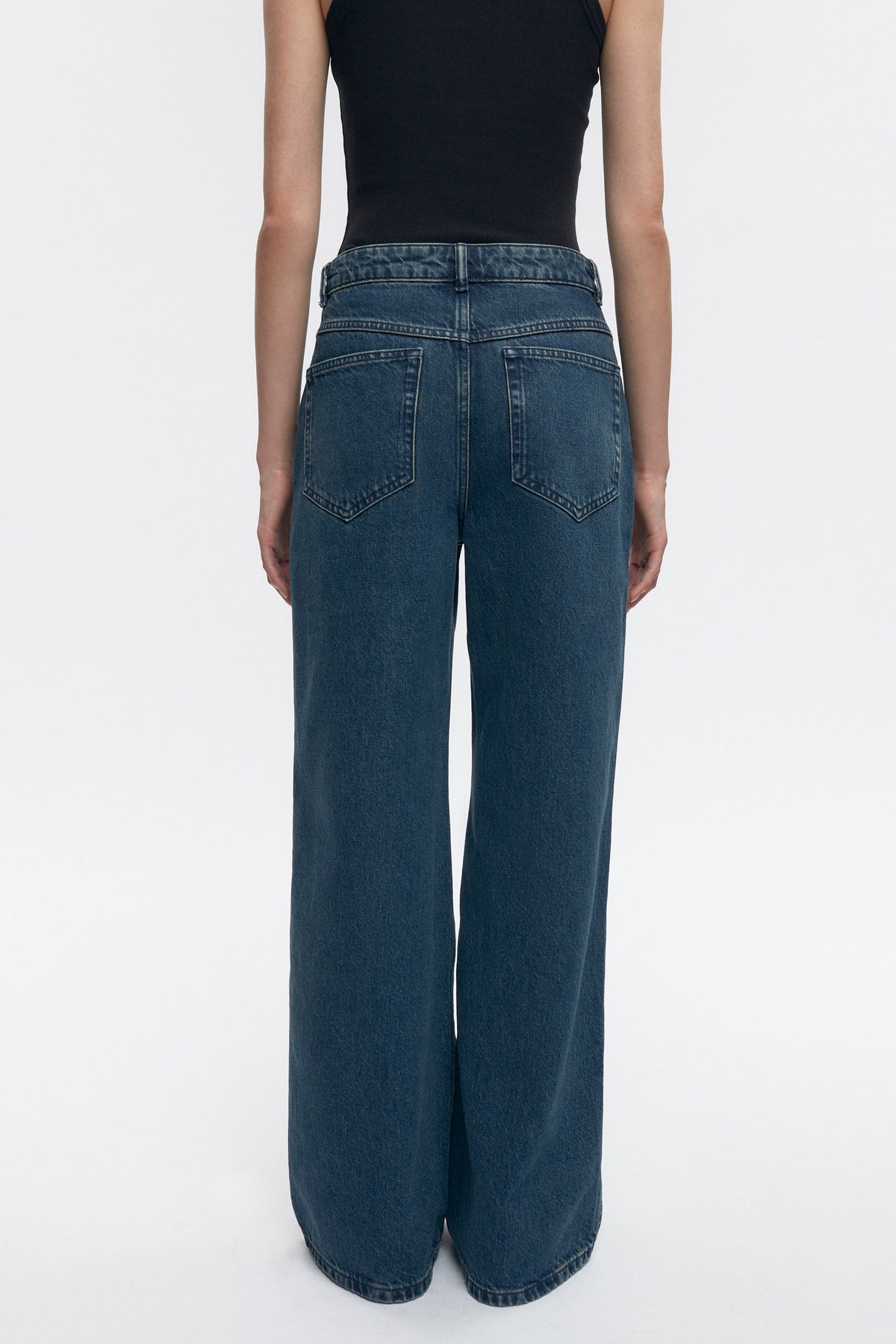 Women's Sinai Denim in Mid Wash