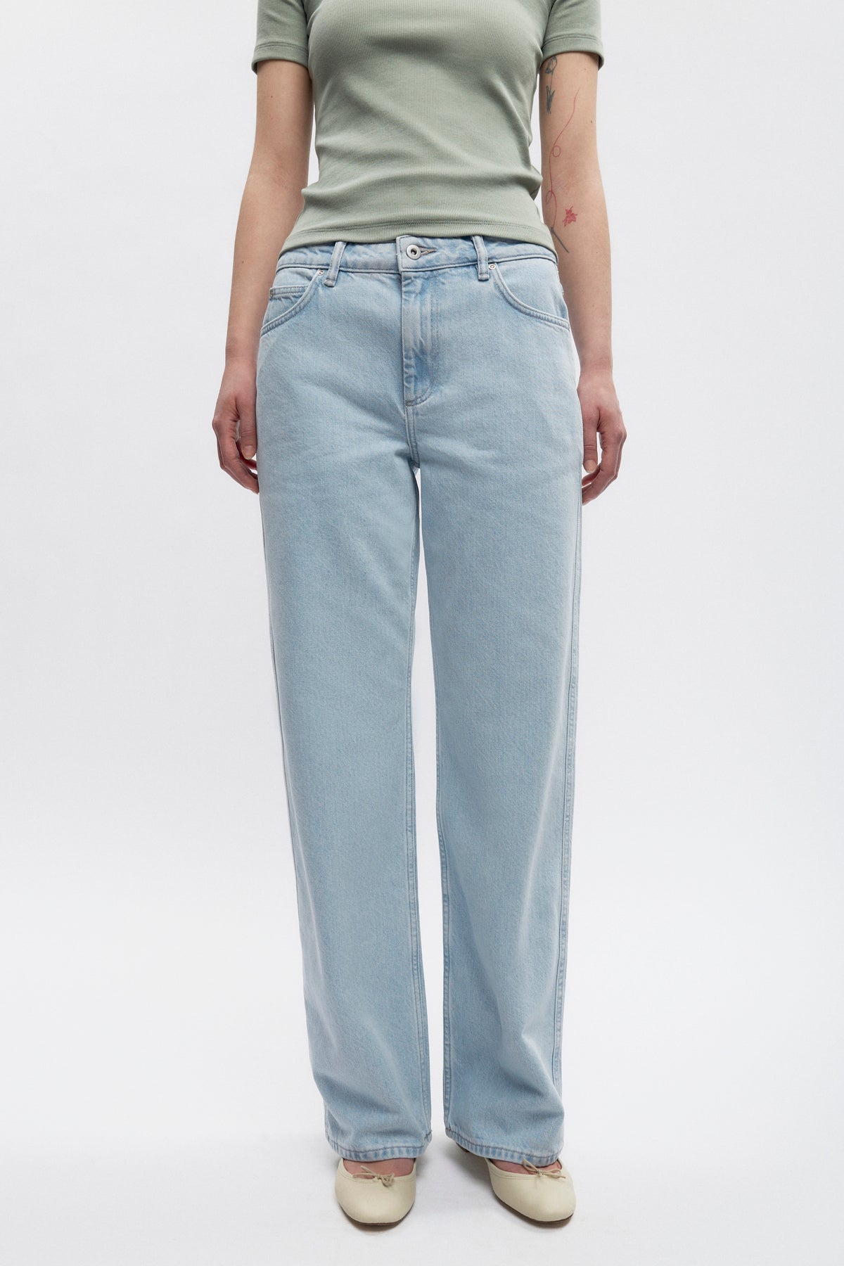 Women's Taba Denim in Light Wash