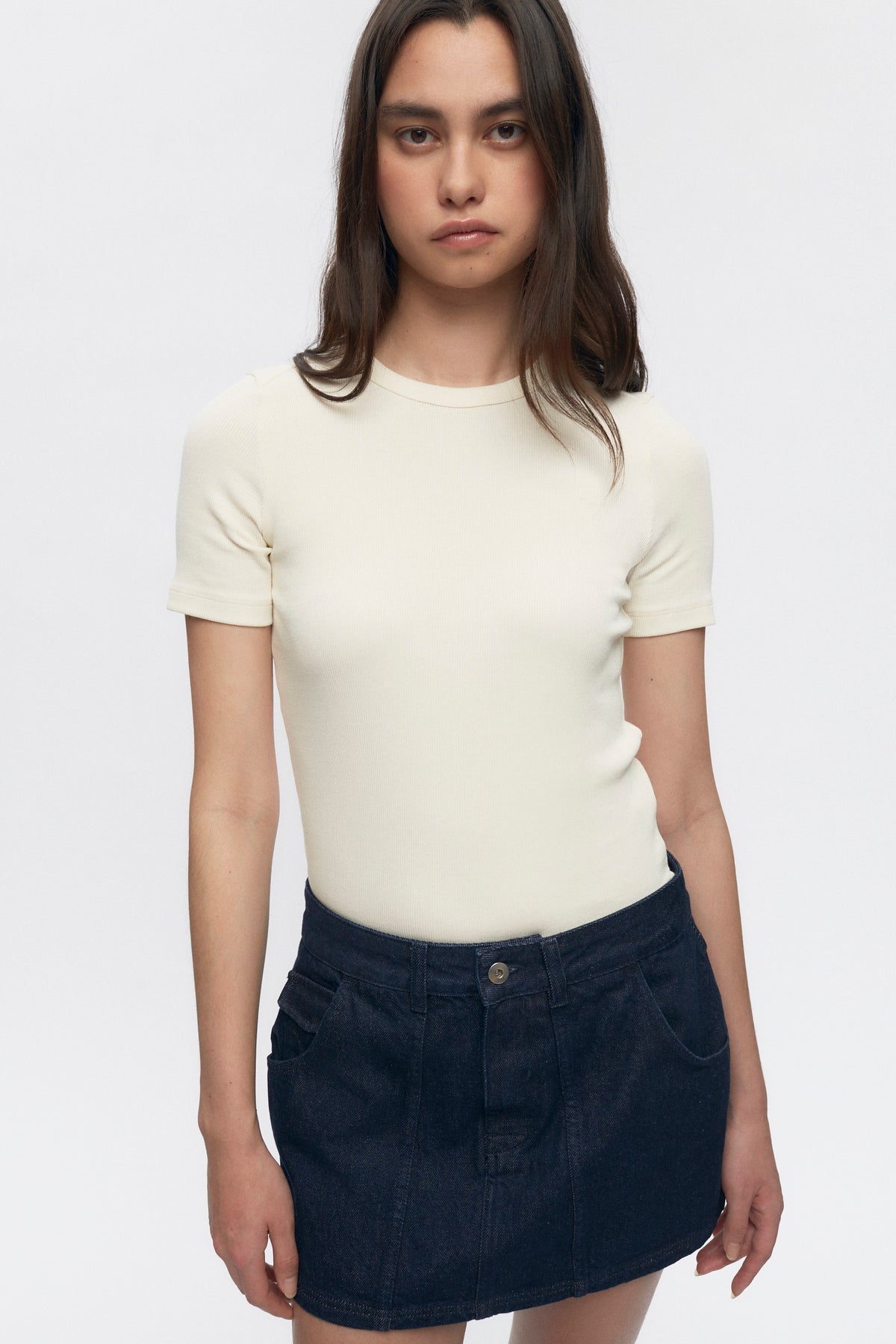 Mini denim utilitaire pour femmes en raw