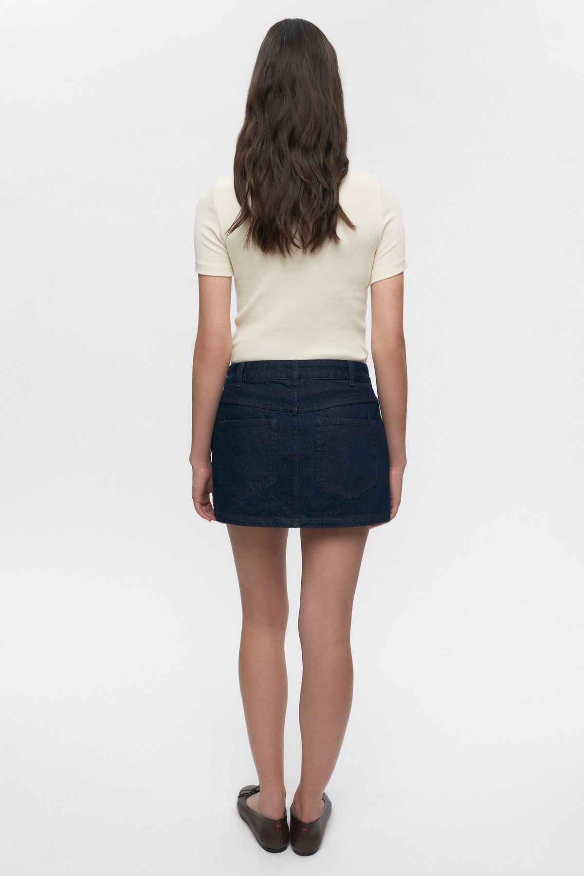 Mini denim utilitaire pour femmes en raw